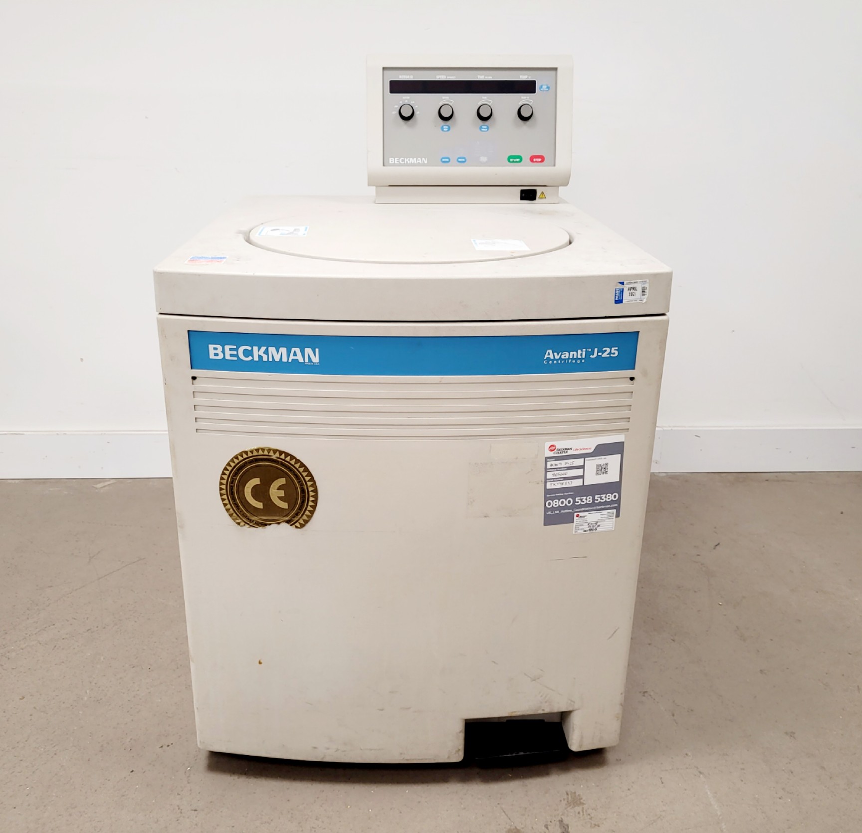 Image of Beckman Avanti J-25 Floor Standing Centrifuge Lab
