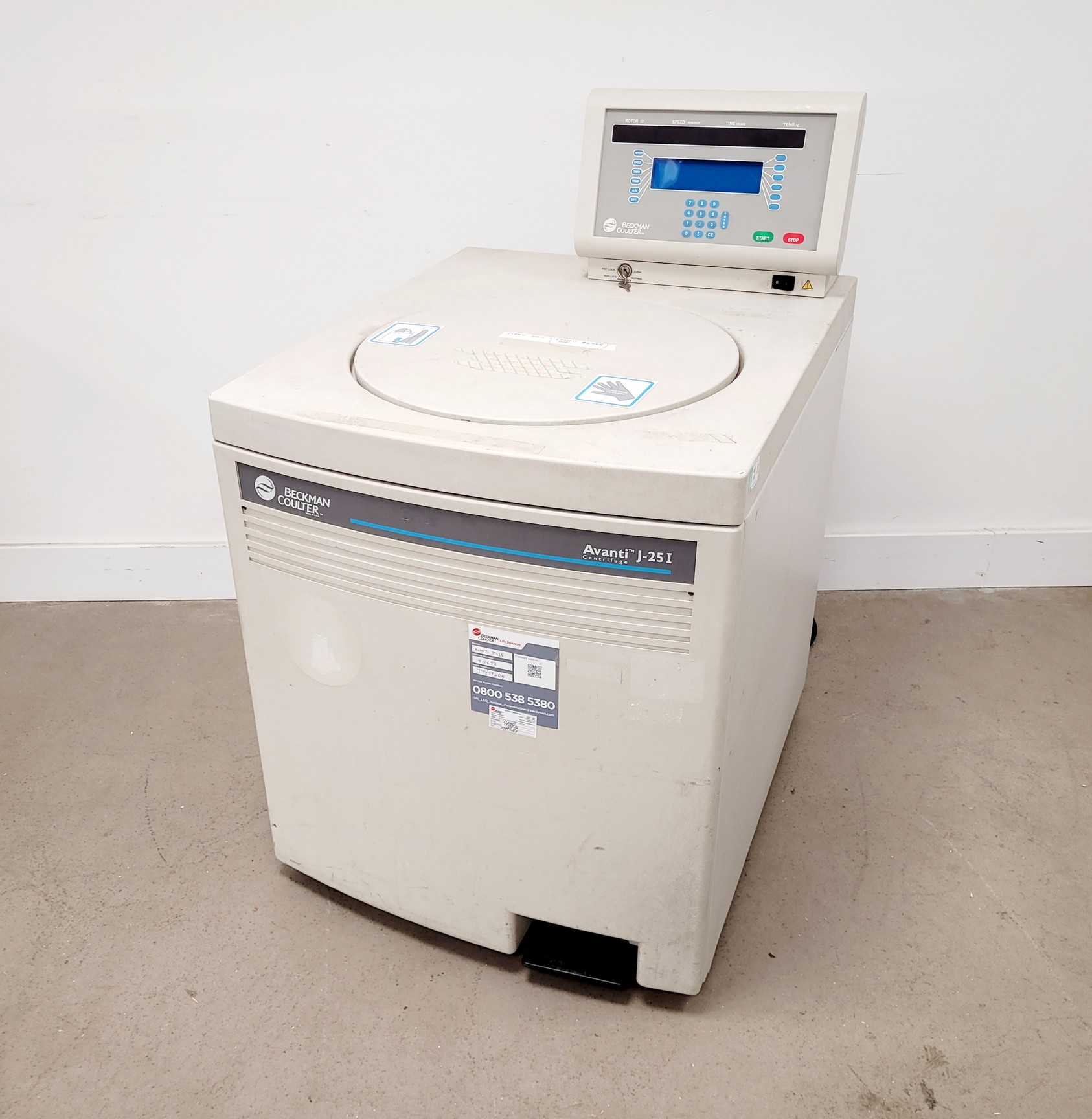 Image of Beckman Coulter Avanti J-25i Centrifuge Lab