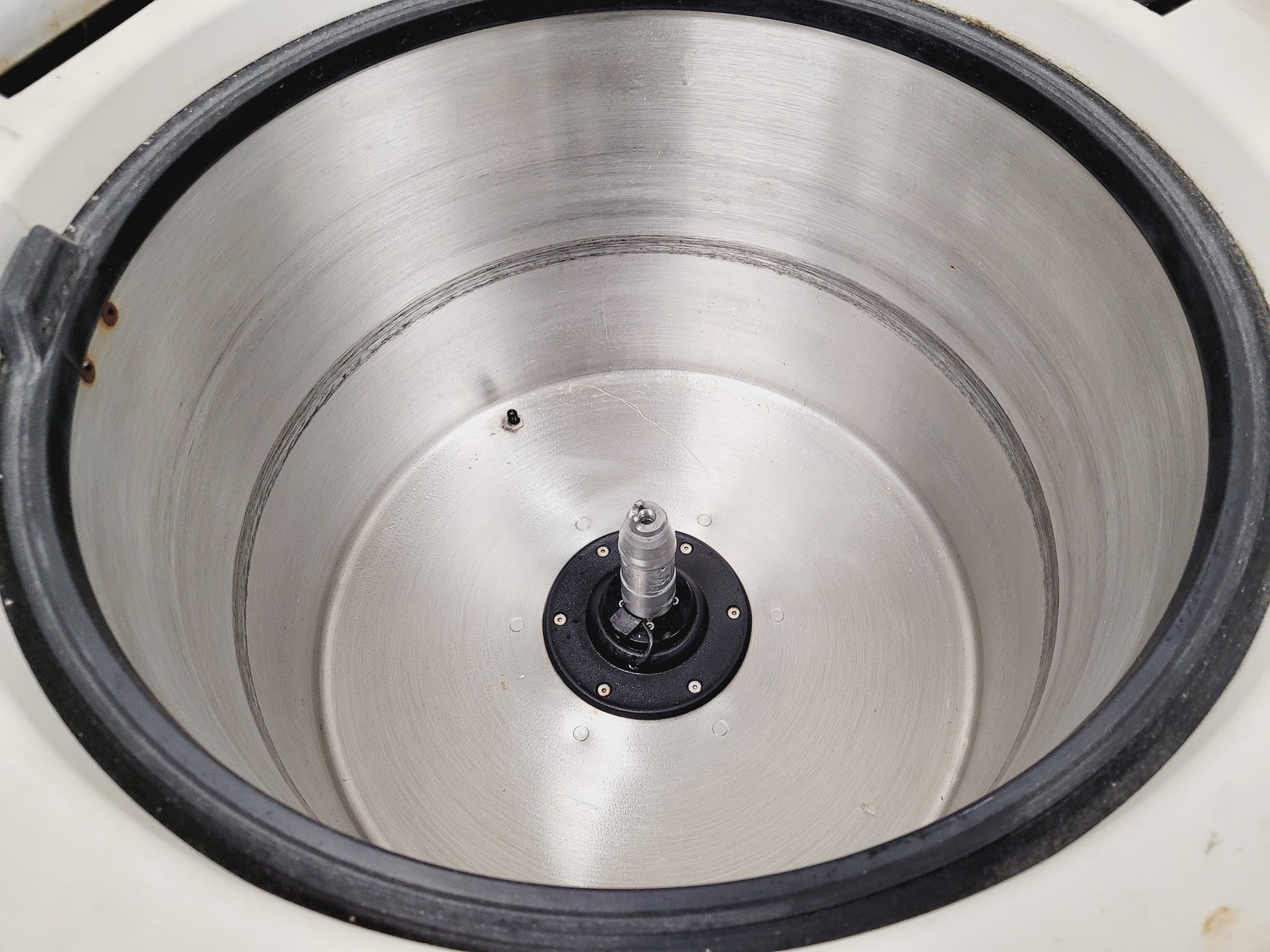 Image of Beckman Coulter Avanti J-25i Centrifuge Lab