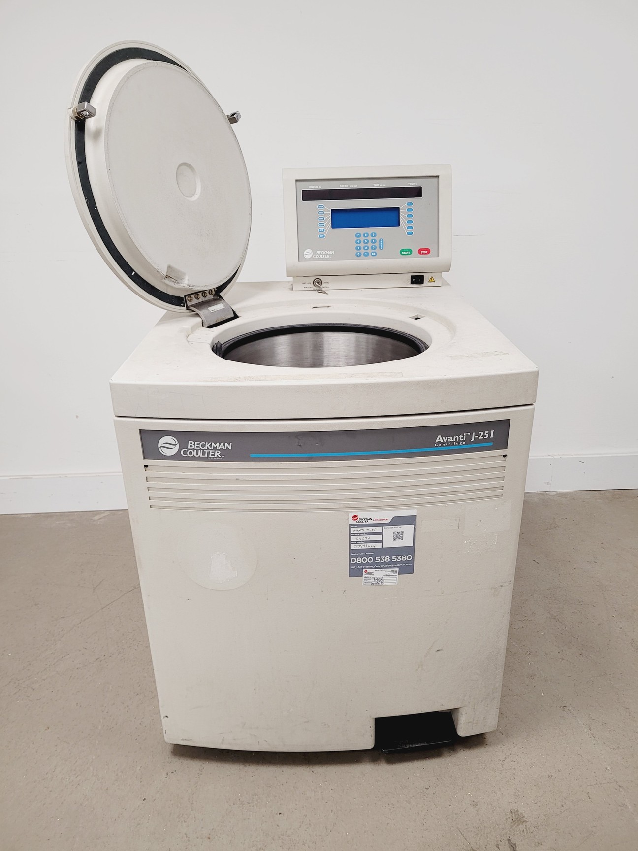 Image of Beckman Coulter Avanti J-25i Centrifuge Lab