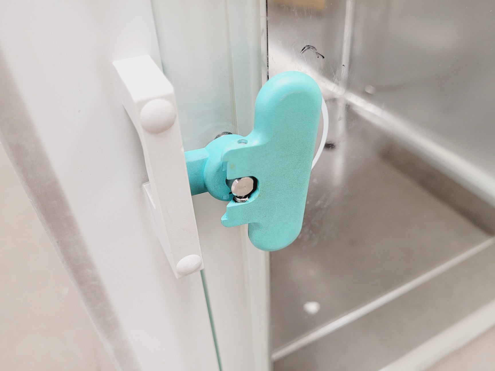 Image of Heraeus HERAcell 150 CO2 Incubator - Water Sensor Fault S/R Lab