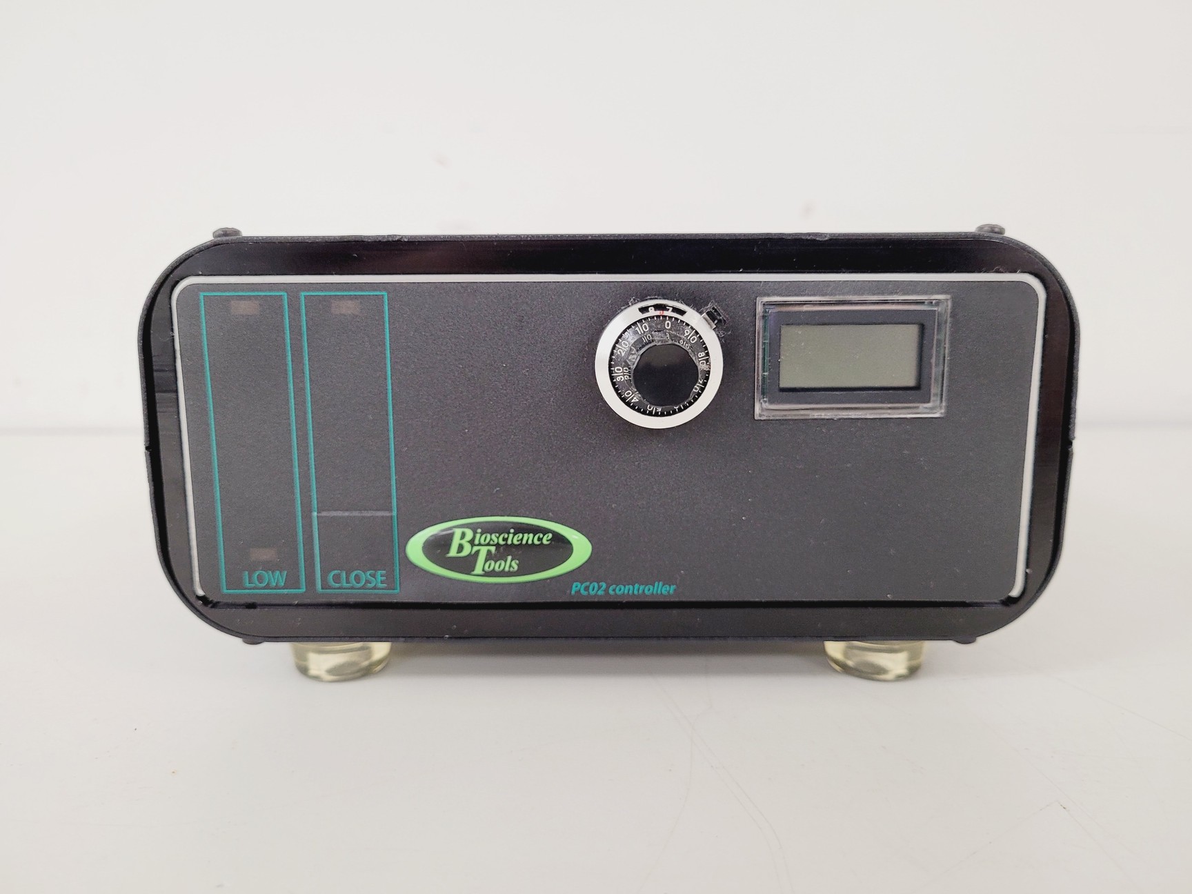 Image of Vetario S50 Intensive Care Unit Chamber & PC02 Controller Lab
