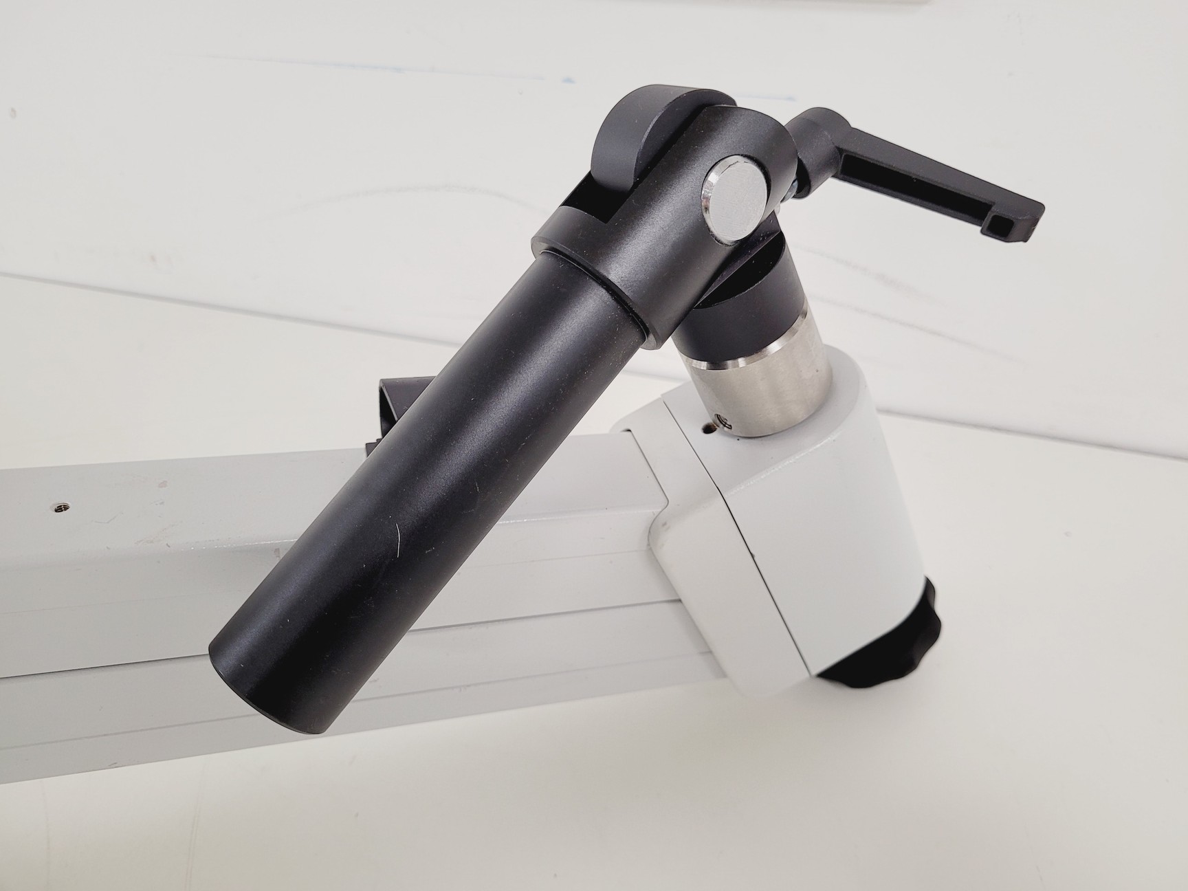 Image of Zeiss Stemi 305 Stereo Microscope Trino Body Lab