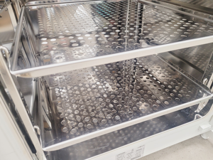 Thumbnail image of Heraeus Heracell 150 CO2 Incubator