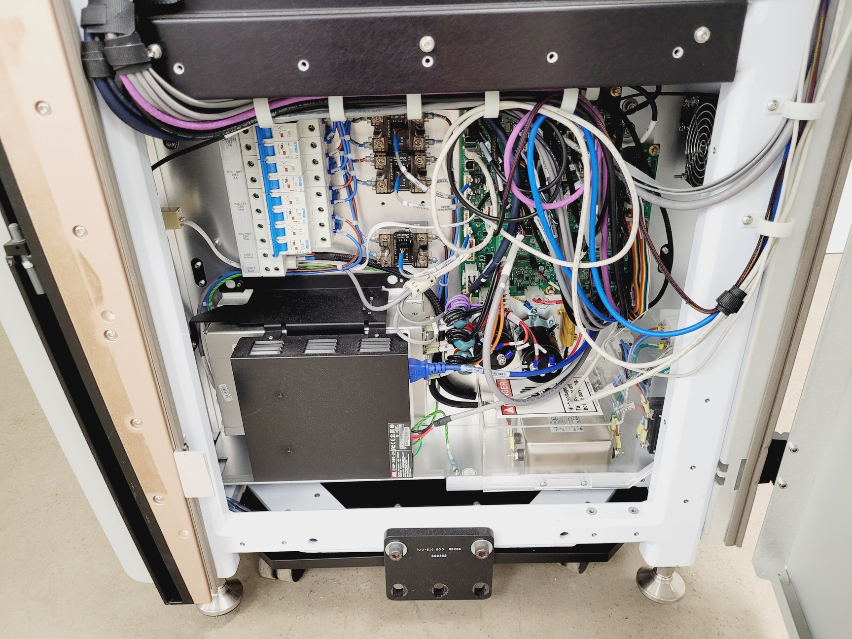 Image of PacBio Sequel IIe Next Generation Sequencing (NGS) System Lab