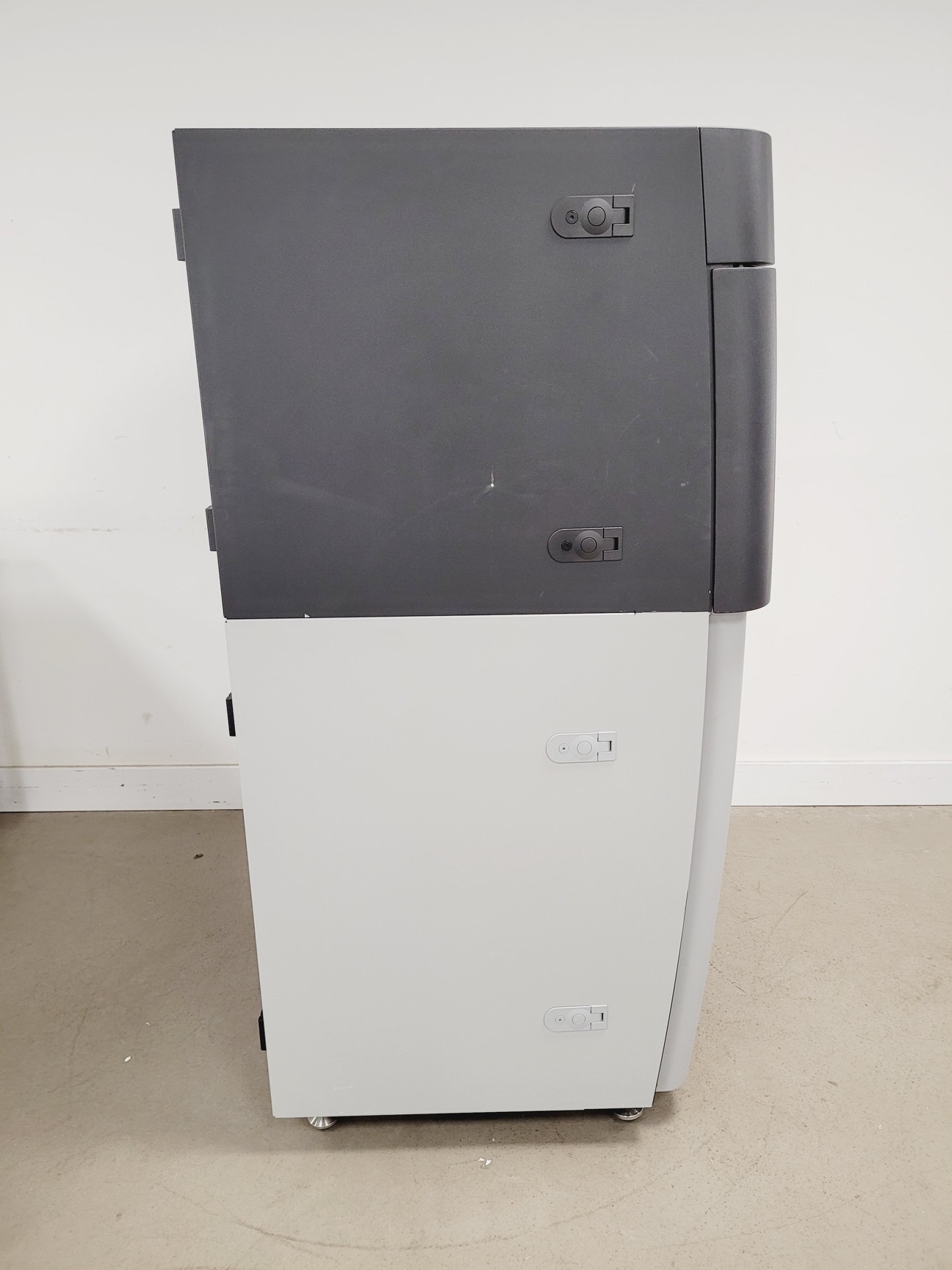Image of PacBio Sequel IIe Next Generation Sequencing (NGS) System Lab