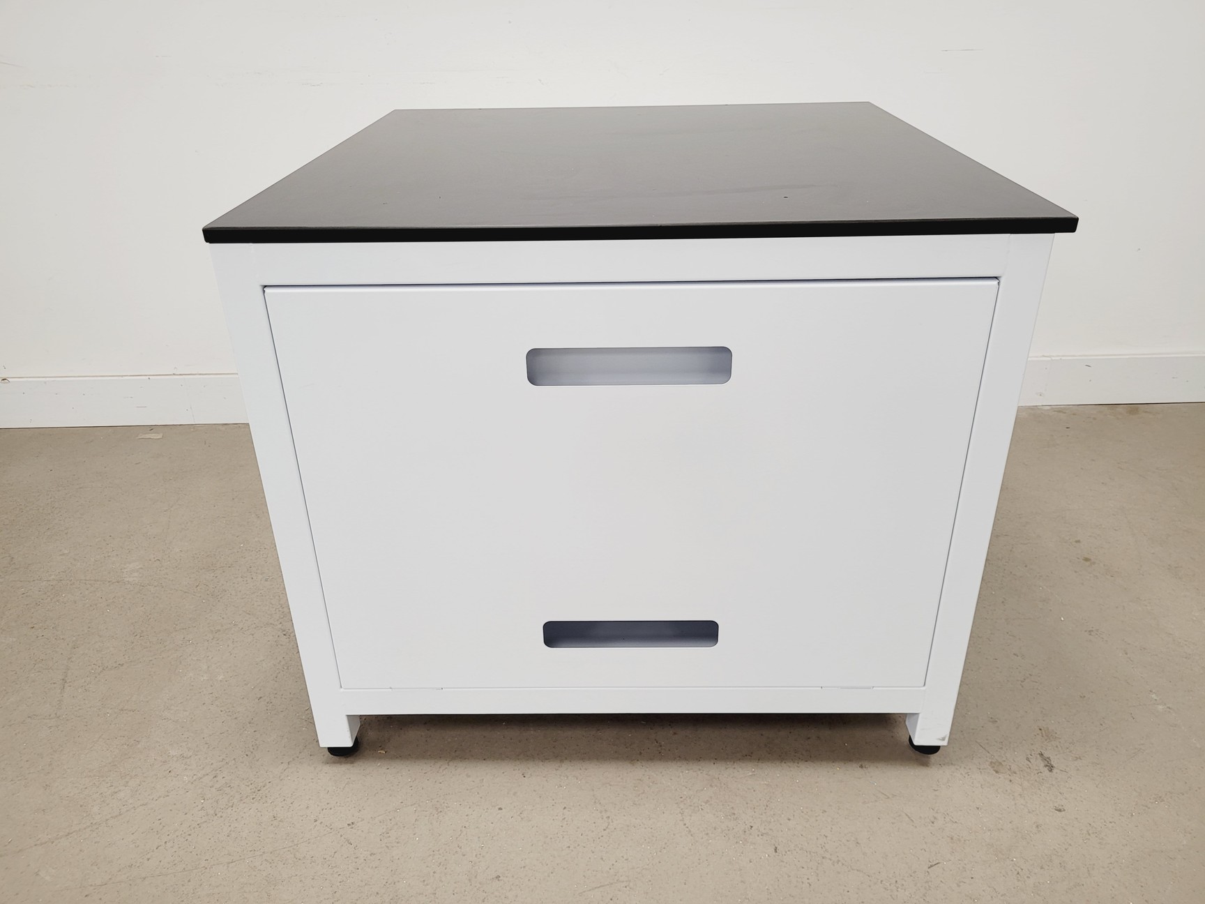 Image of Workplace Modular Systems Double Door Laboratory Benchtop Cabinet 100 x 100 x 84