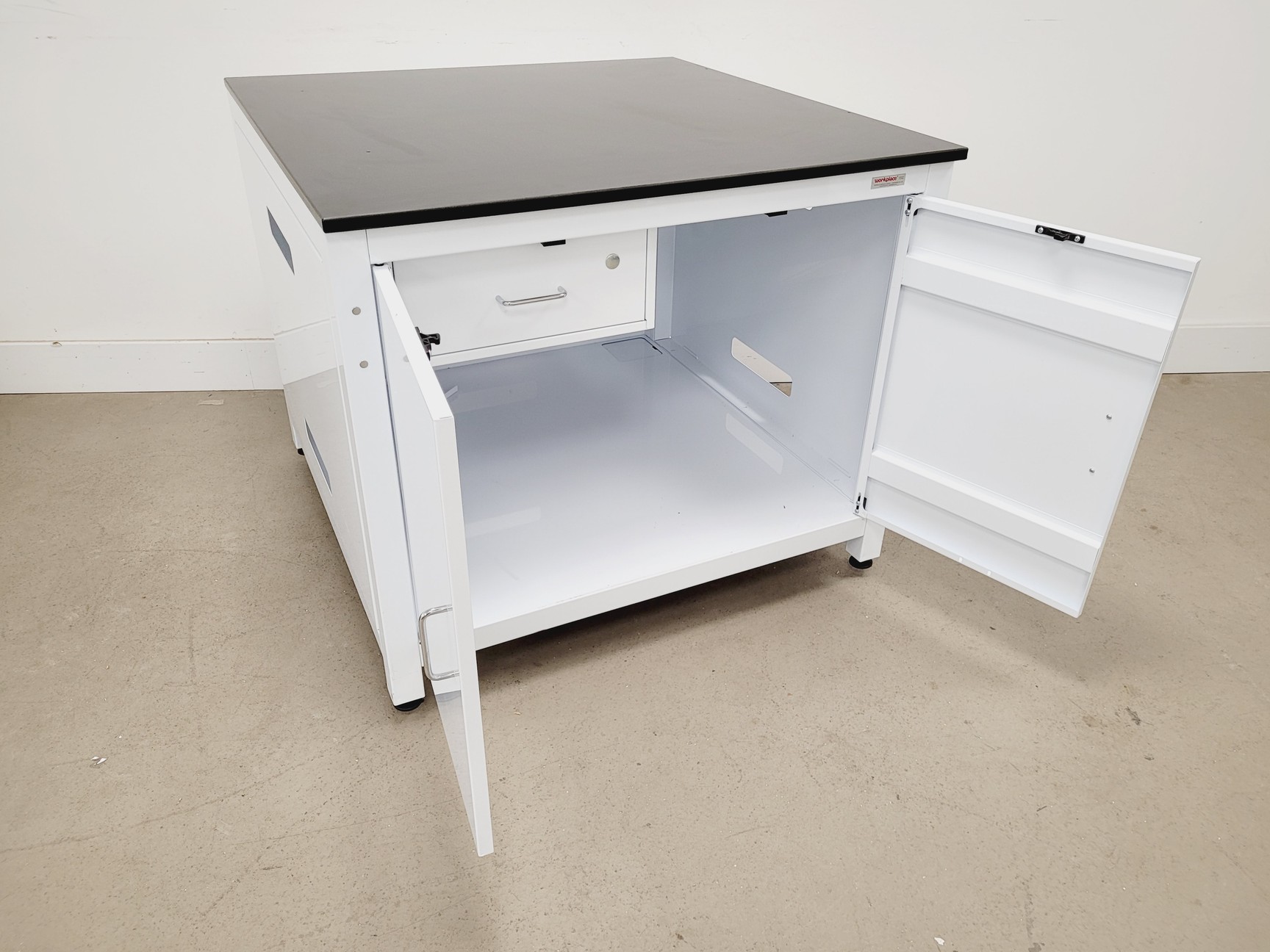 Image of Workplace Modular Systems Double Door Laboratory Benchtop Cabinet 100 x 100 x 84