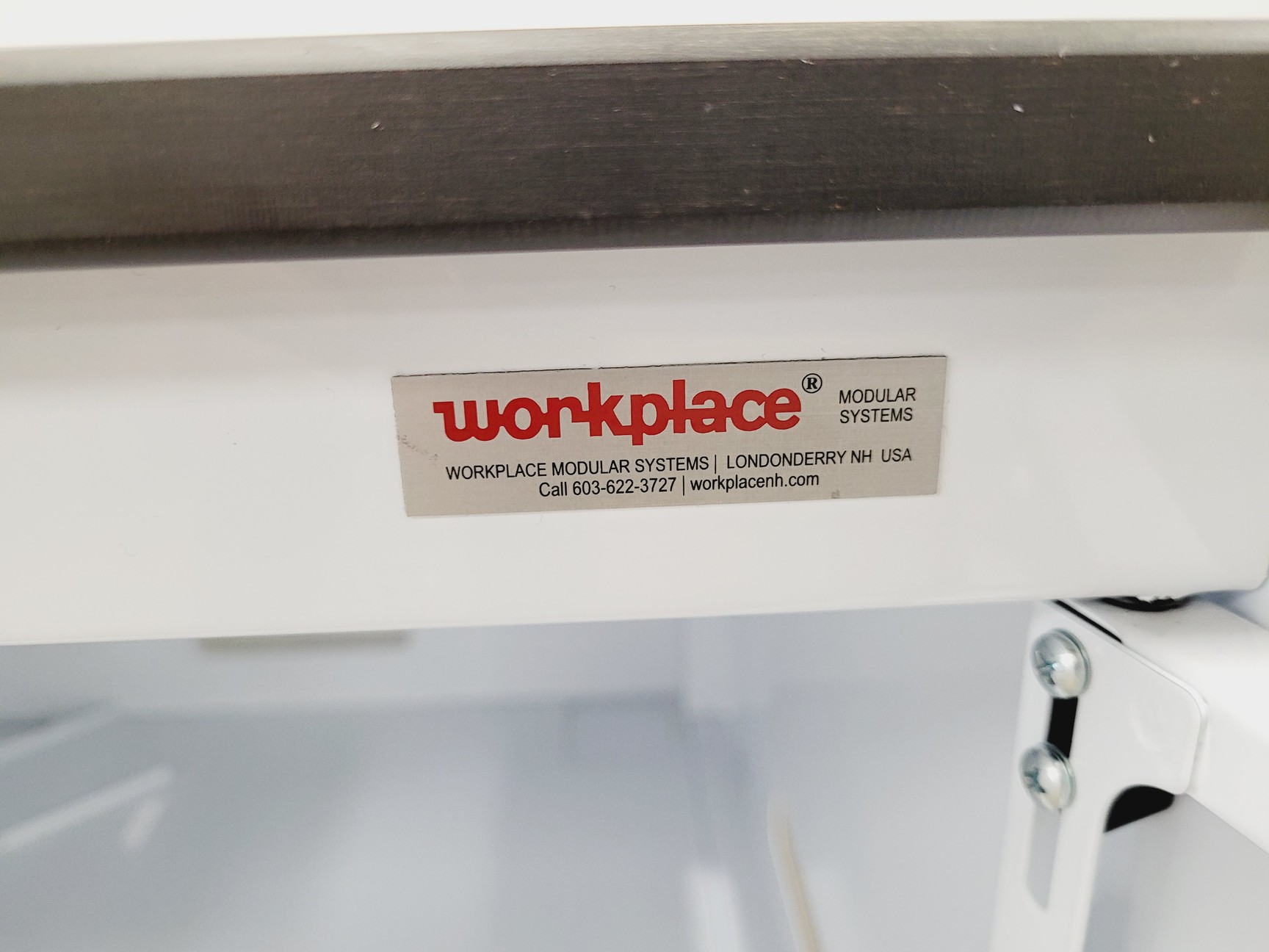 Image of Workplace Modular Systems Double Door Laboratory Benchtop Cabinet 100 x 100 x 84