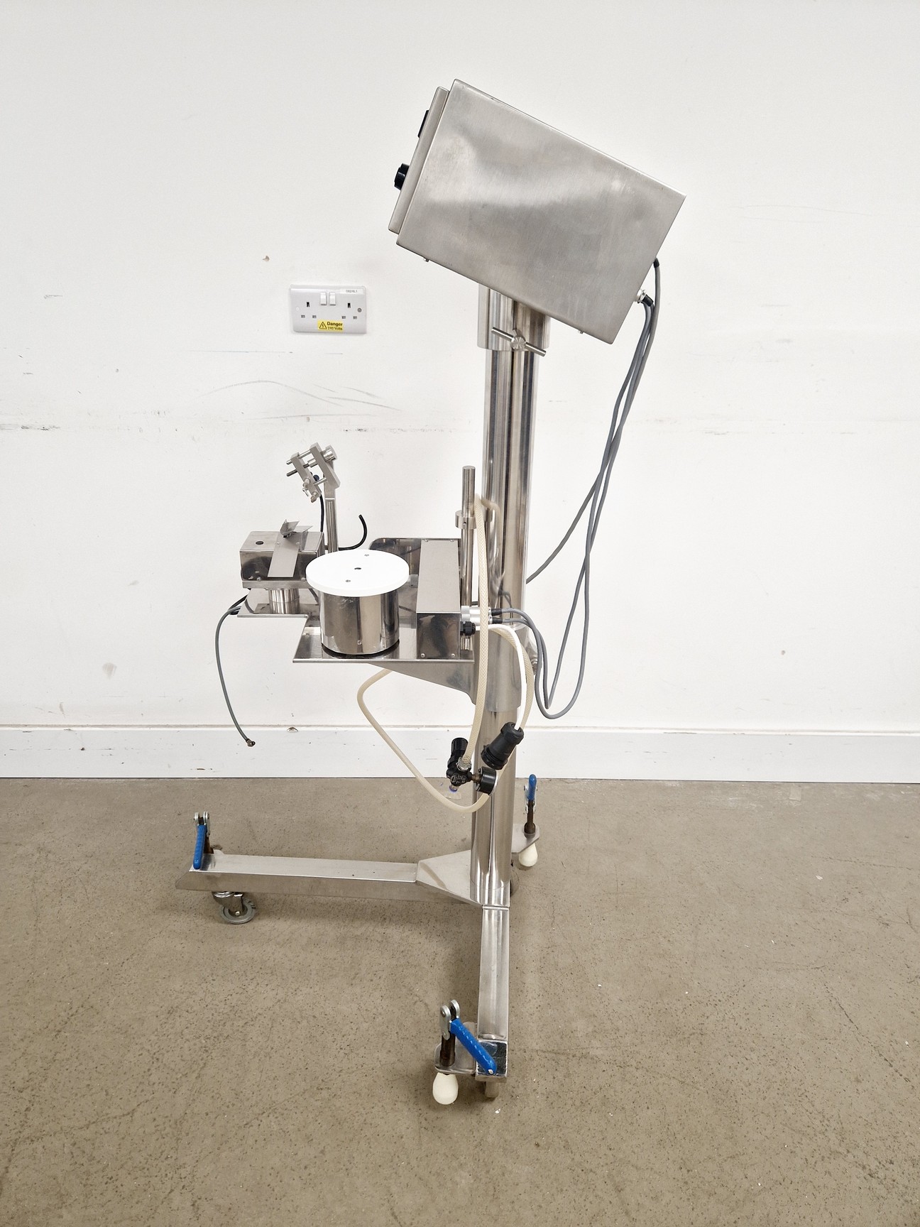 Image of C1 Electronics Sade-P2 Automatic Tablet CheckWeigher 