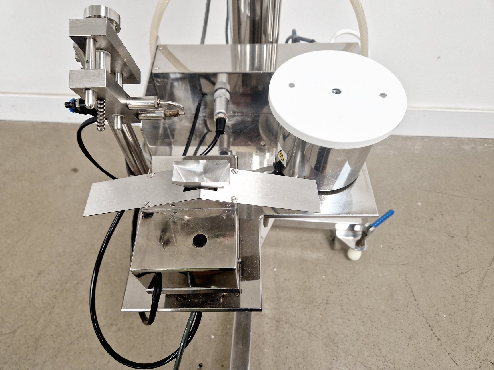 Image of C1 Electronics Sade-P2 Automatic Tablet CheckWeigher 