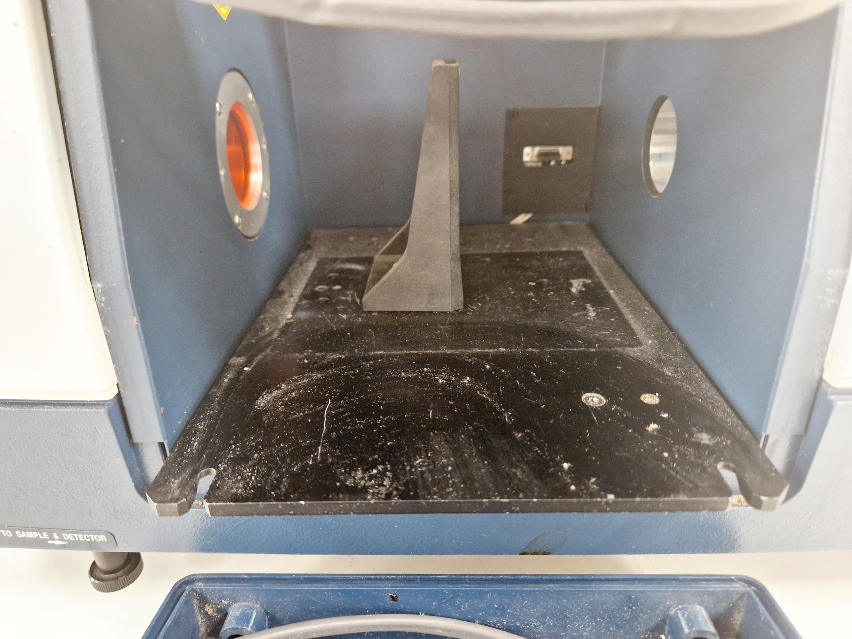 Image of Jasco FT/IR-6300 with a Raman attachment (RFT-6000) Spares/Repair Lab