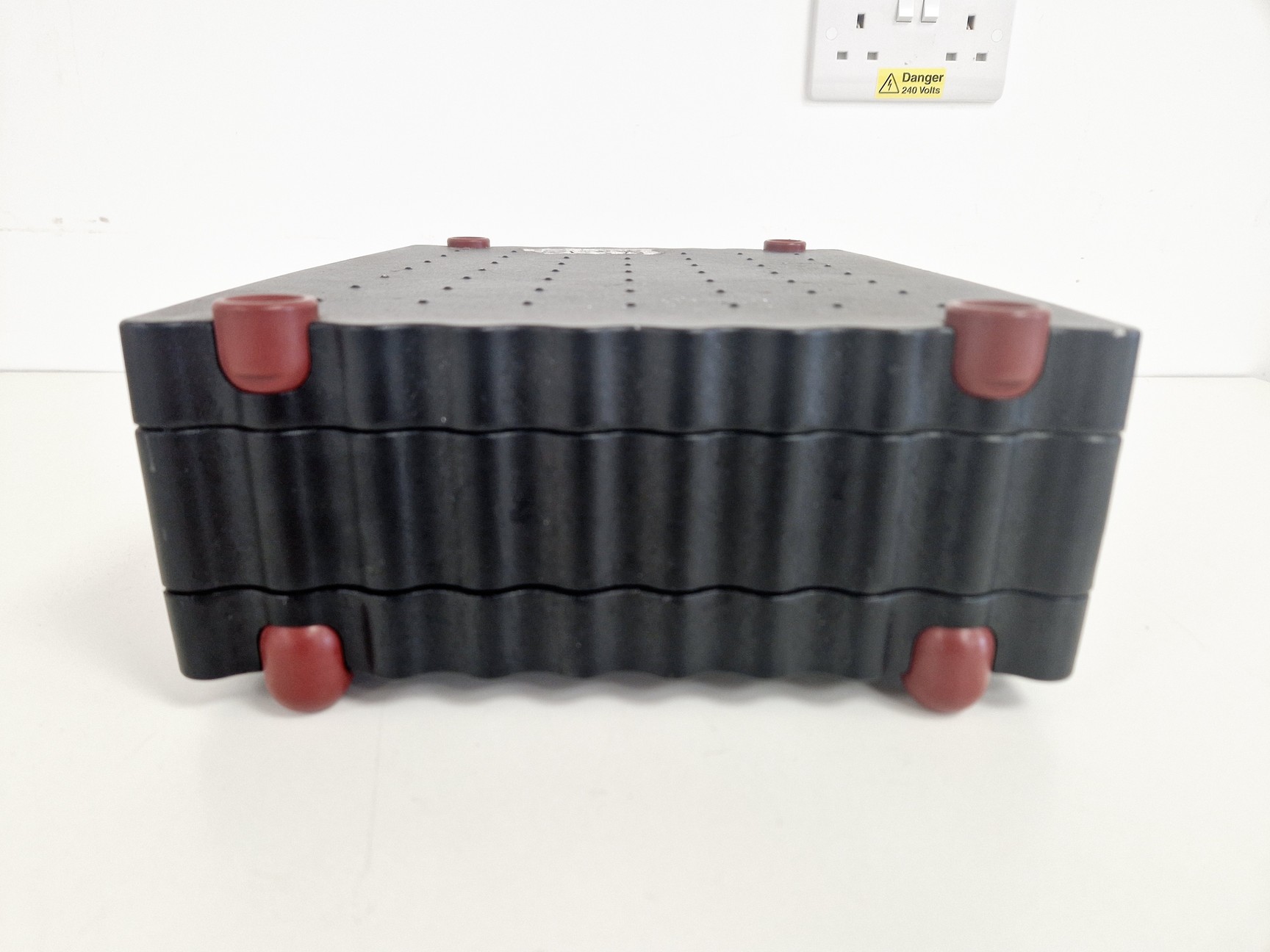 Image of Jasco FT/IR-6300 with a Raman attachment (RFT-6000) Spares/Repair Lab