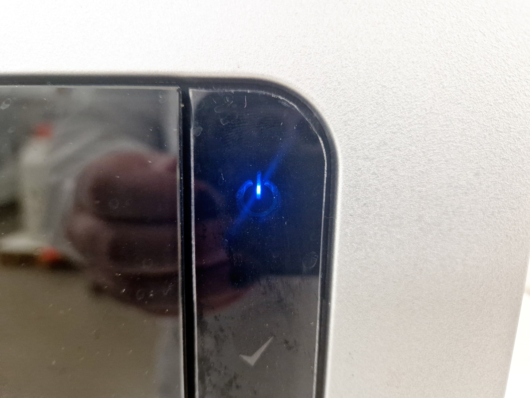 Image of Illumina iScan SY-101-1001 Array Scanner with Newport Isolation System 