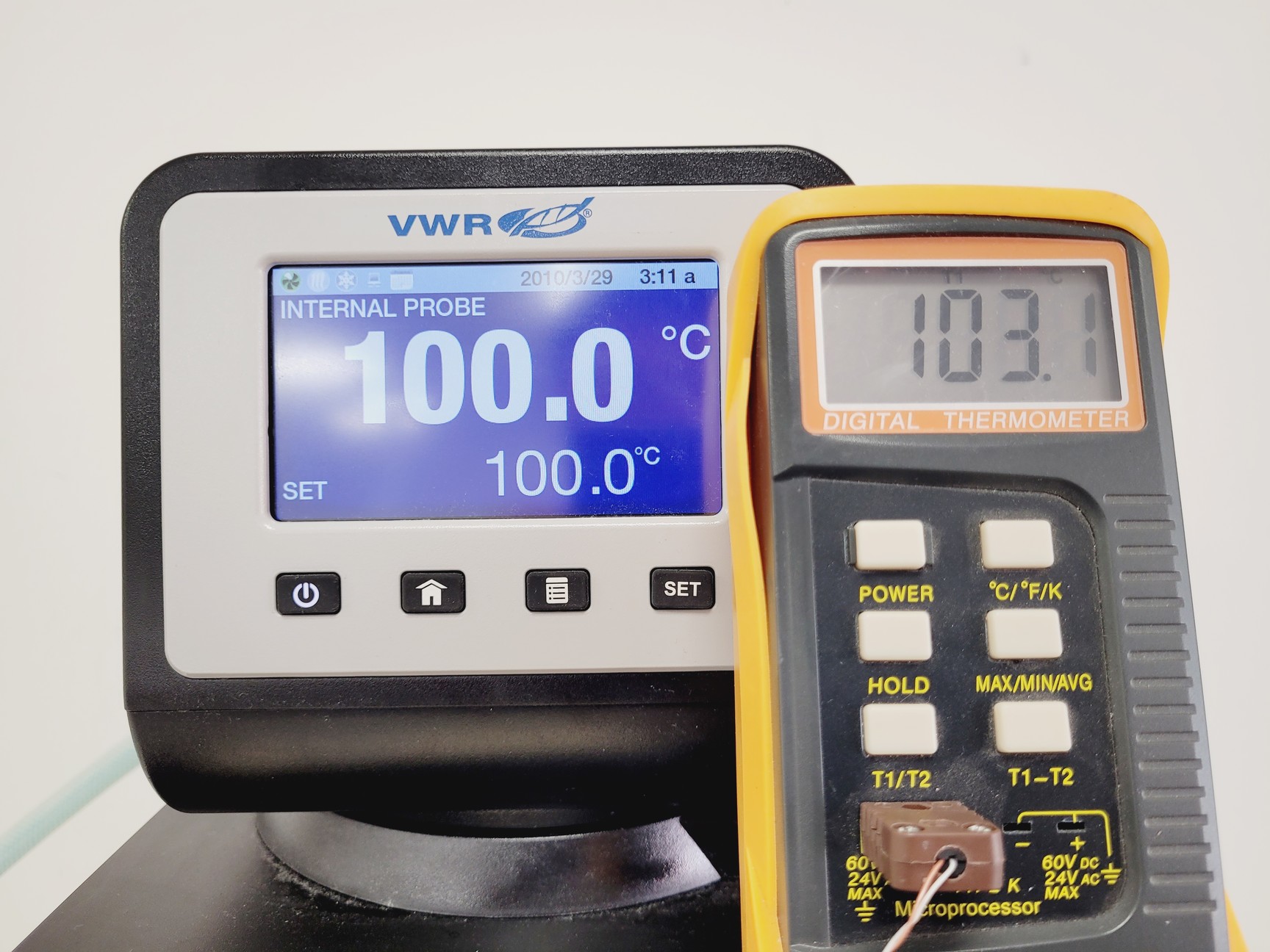 Image of VWR AP 7L R-20 Refrigerated Circulator Chiller Lab