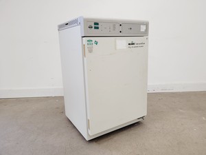 Thumbnail image of Nuaire DHD Autoflow Co2 Air-Jacketed Incubator NU-5510E