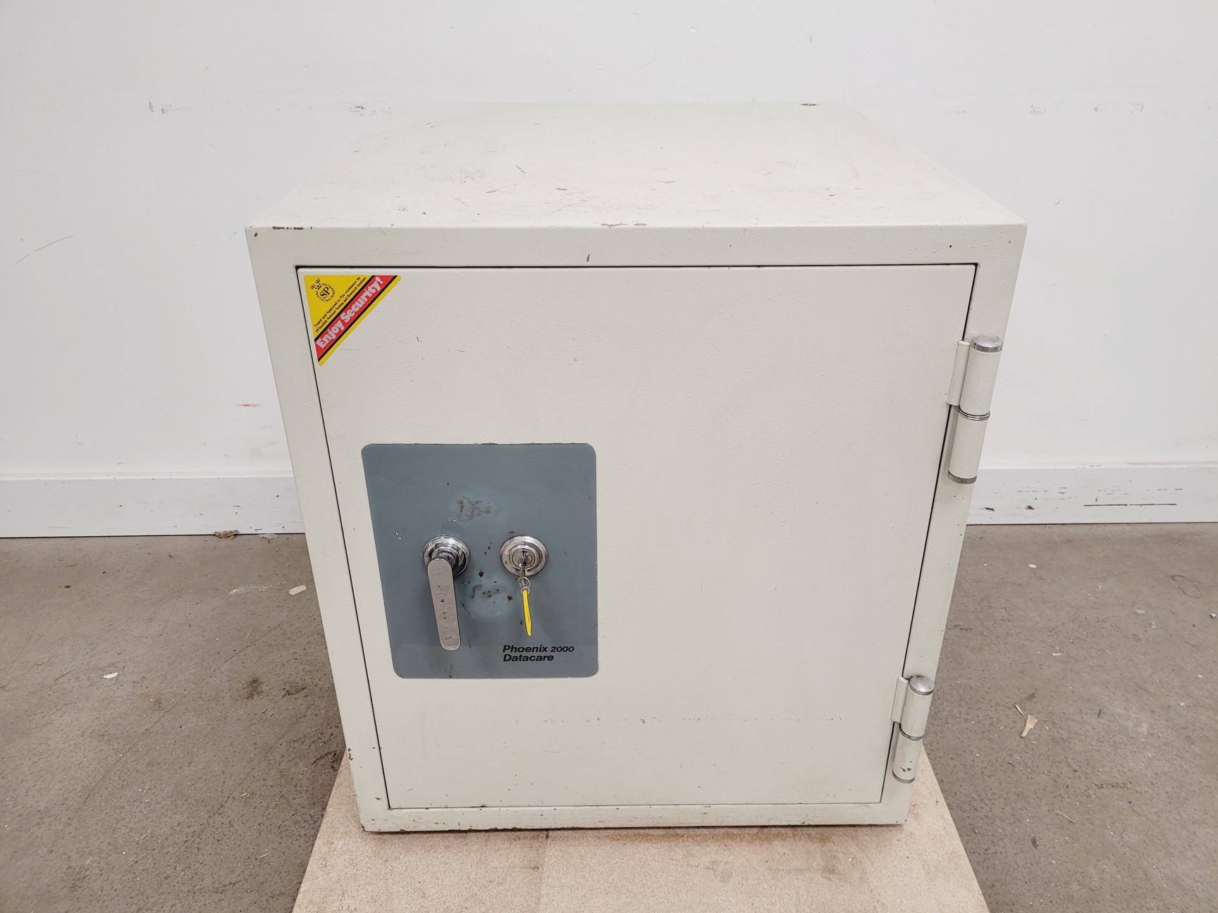 Image of Phoenix Safe 2000 Datacare w/ Key - 215kg 