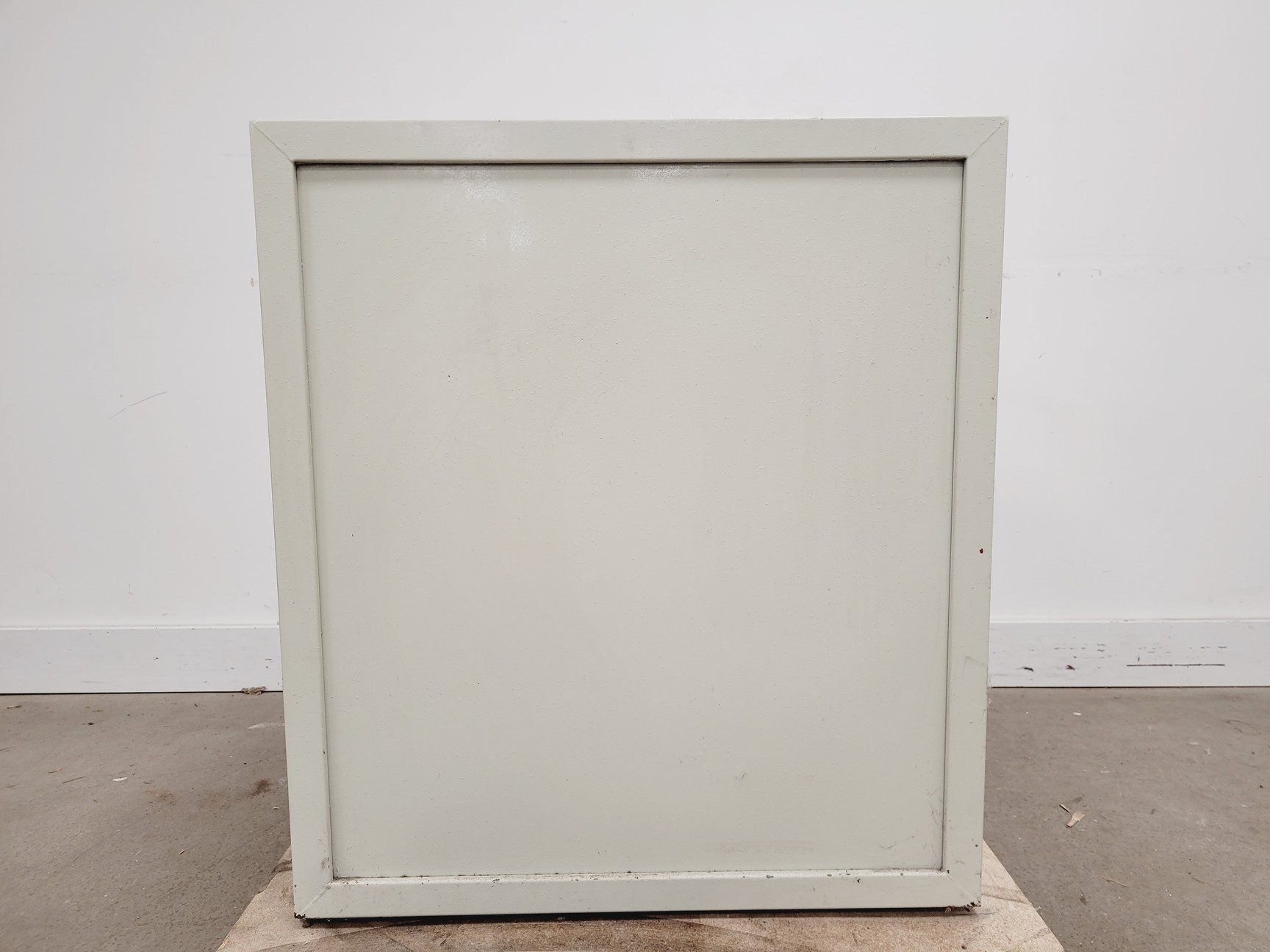 Image of Phoenix Safe 2000 Datacare w/ Key - 215kg 