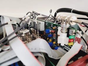 Thumbnail image of BD FACSCalibur Flow Cytometer & Transformer Lab
