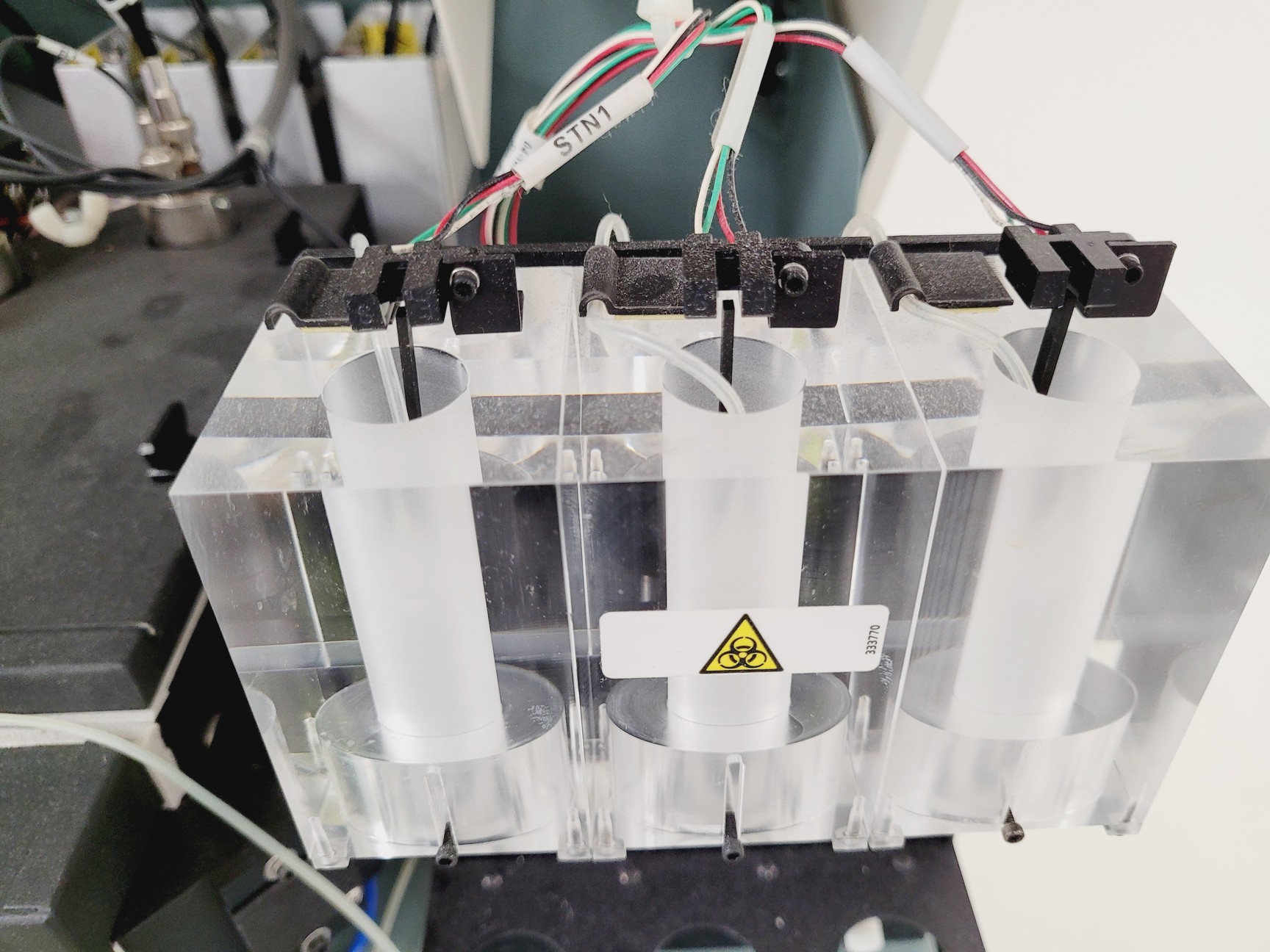 Image of BD FACSCalibur Flow Cytometer & Transformer Lab
