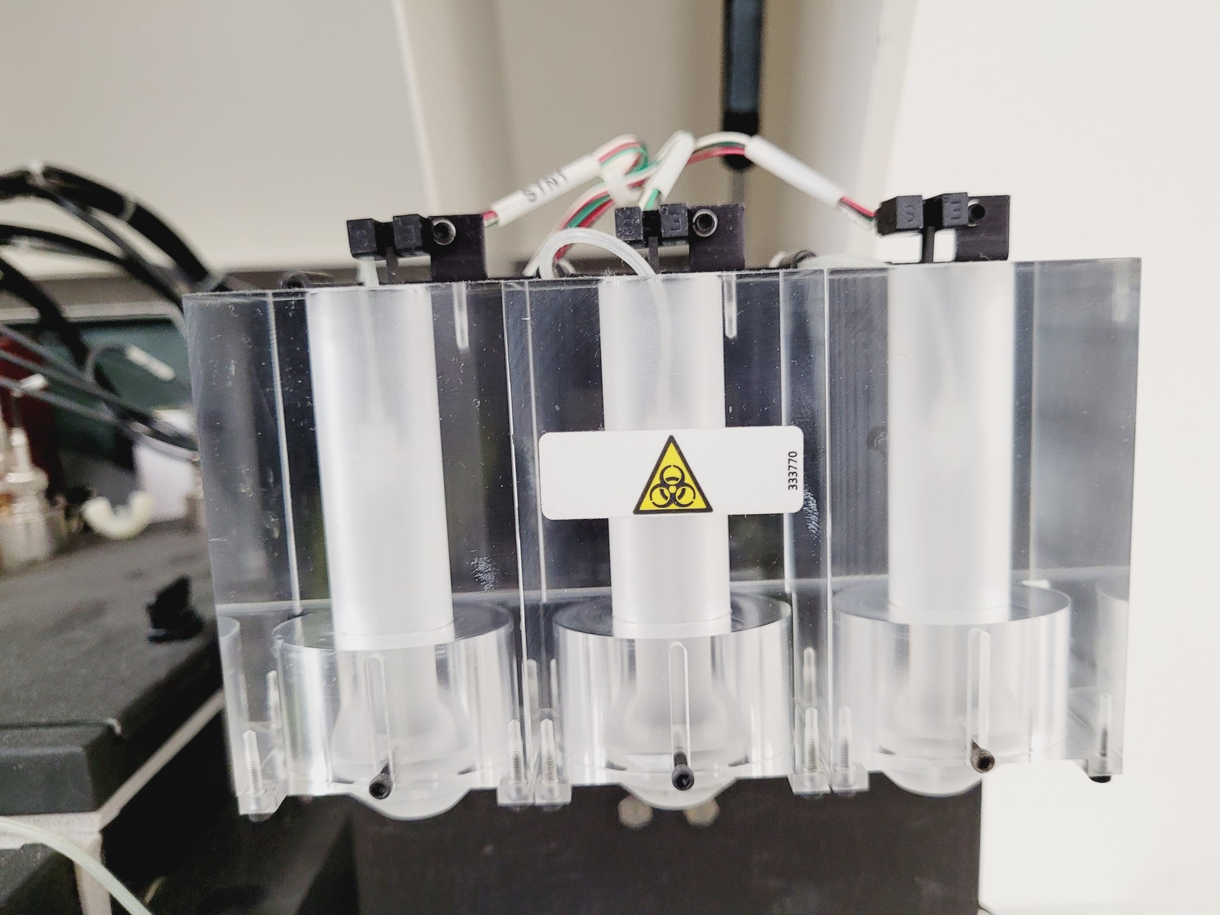 Image of BD FACSCalibur Flow Cytometer & Transformer Lab