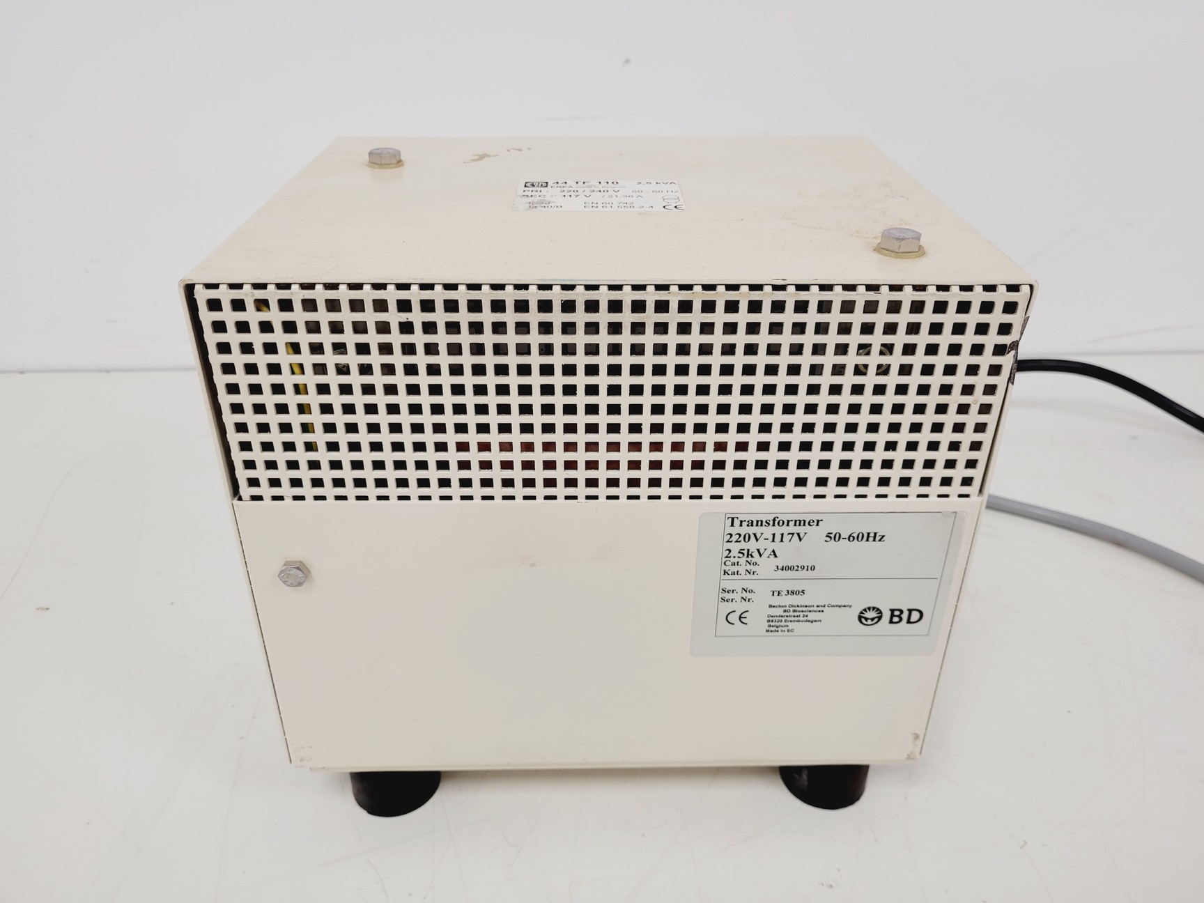 Image of BD FACSCalibur Flow Cytometer & Transformer Lab