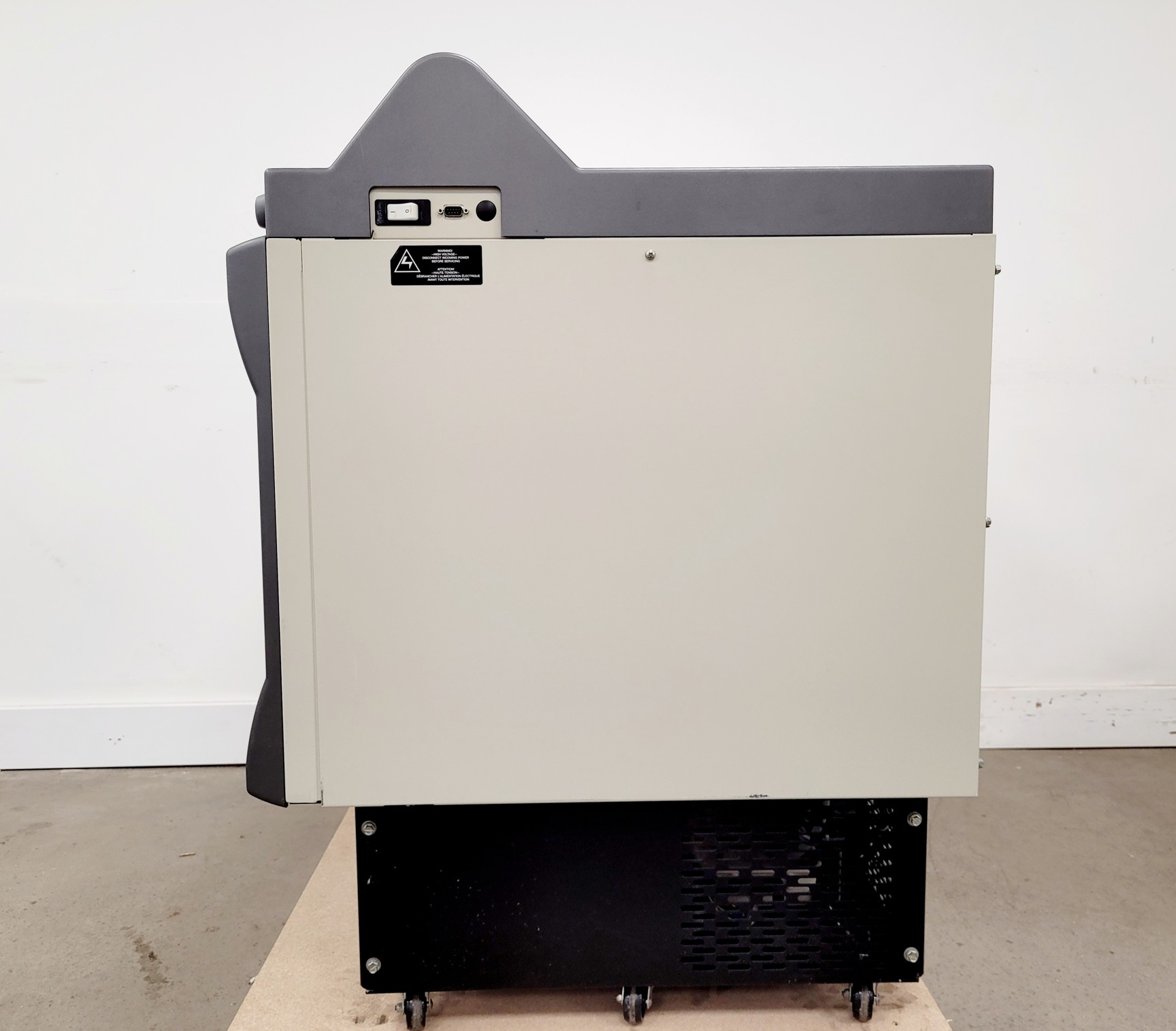 Image of Eppendorf New Brunswick Scientific Innova 43R Incubator Shaker Lab