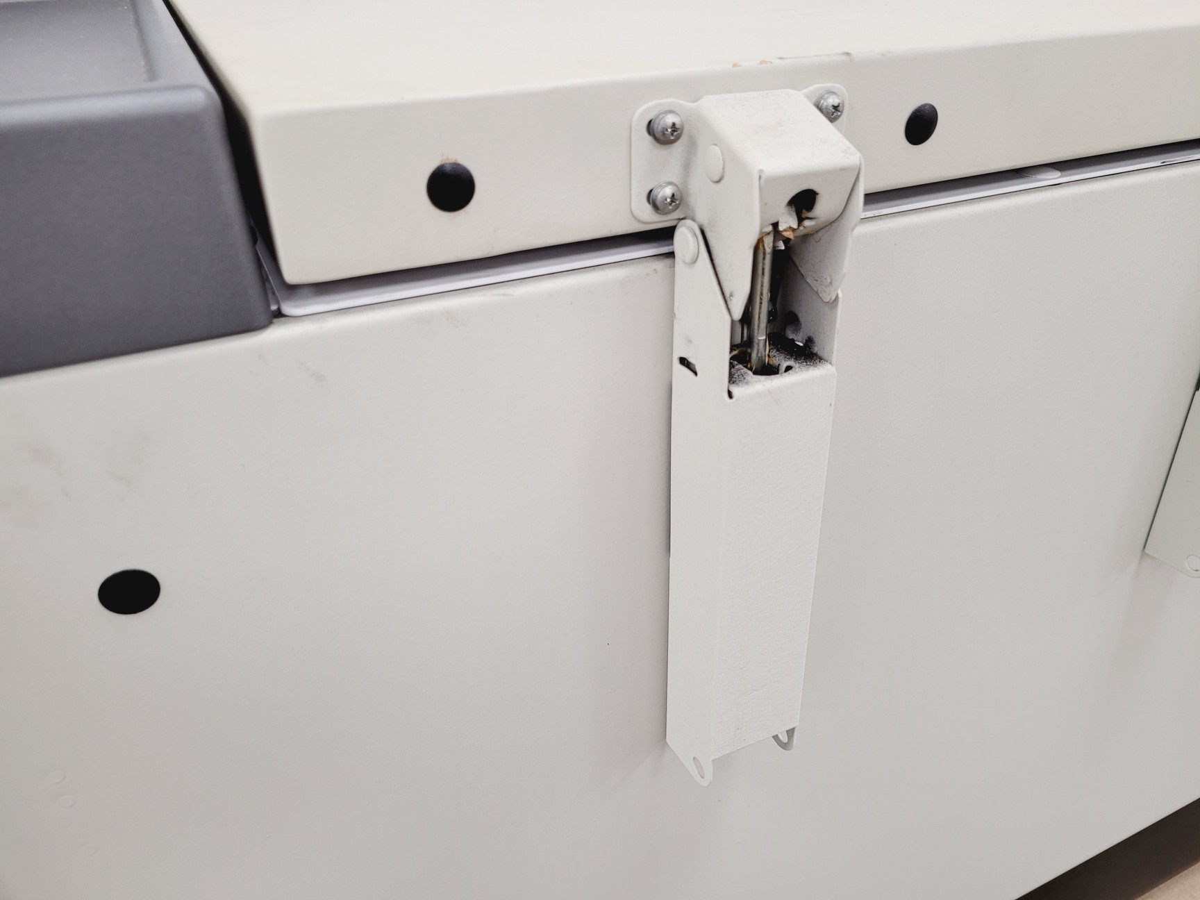 Image of Eppendorf New Brunswick Scientific Innova 43R Incubator Shaker Lab