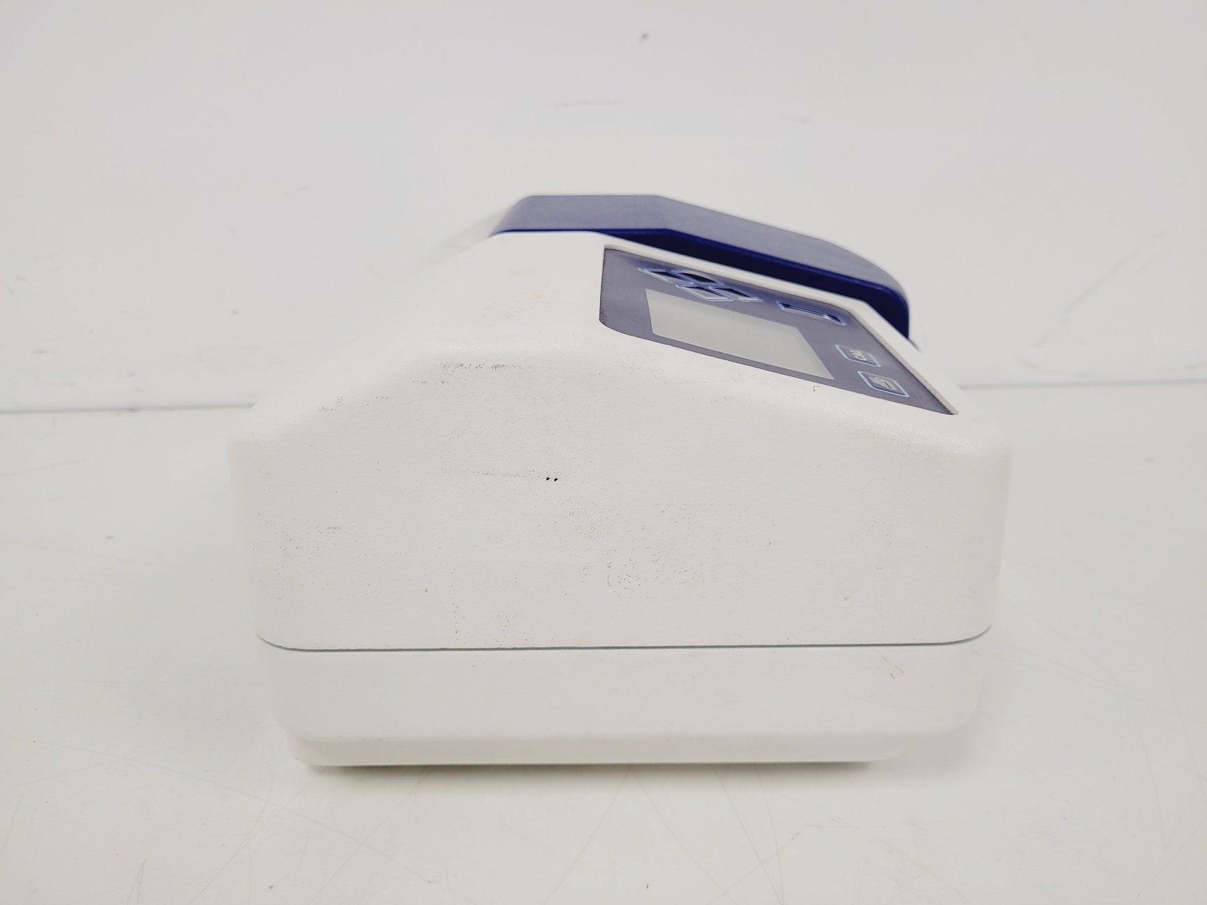 Image of Jenway 6305 Spectrophotometer Lab