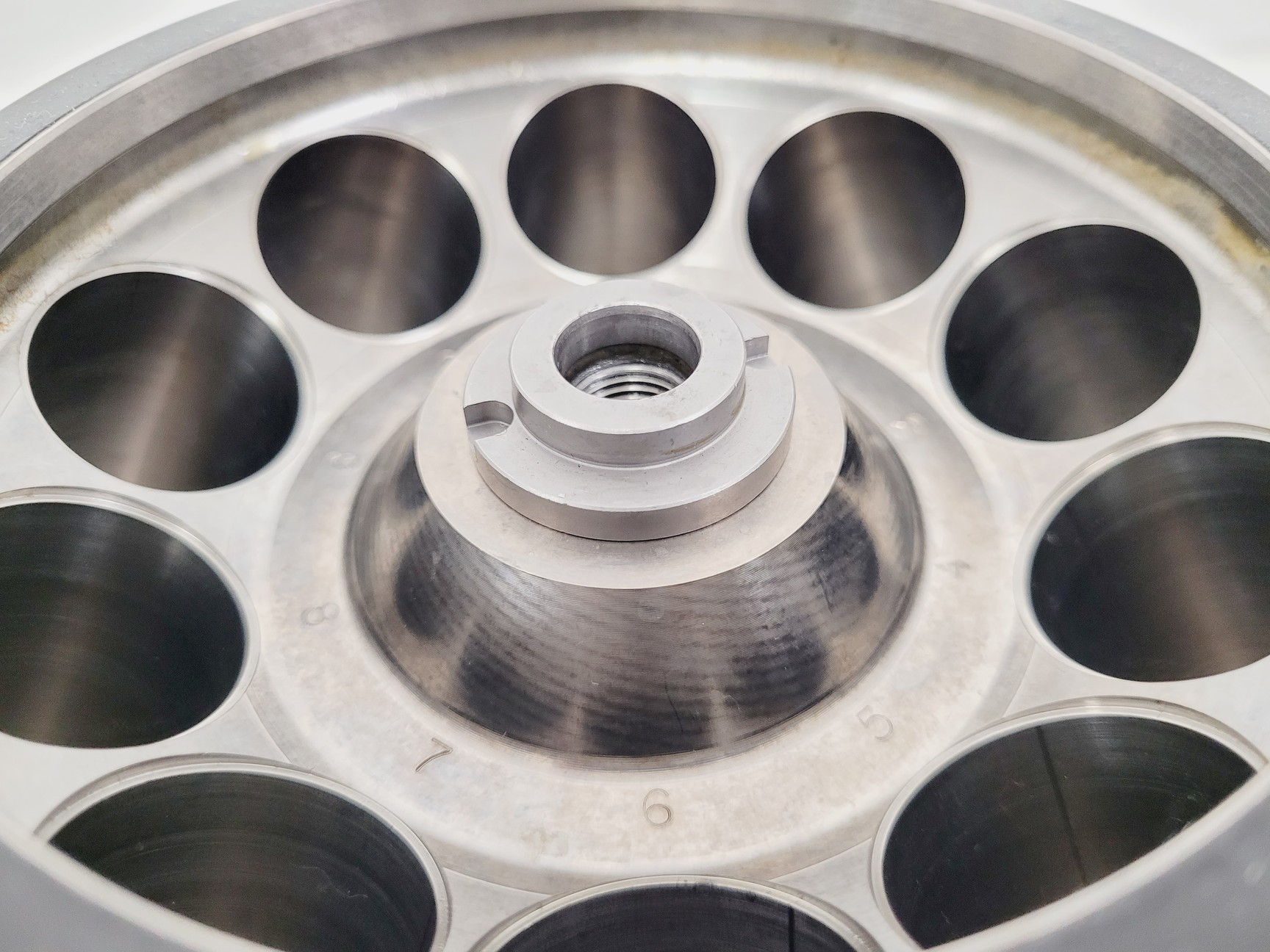 Image of Sorvall F-28/50 Rotor 28,000rpm Lab