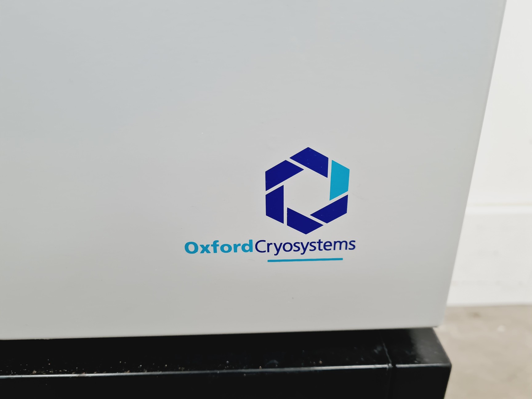 Image of Rigaku FR-E+ SuperBright Ultrahigh-intensity Microfocus Rotating Anode X-Ray S/R