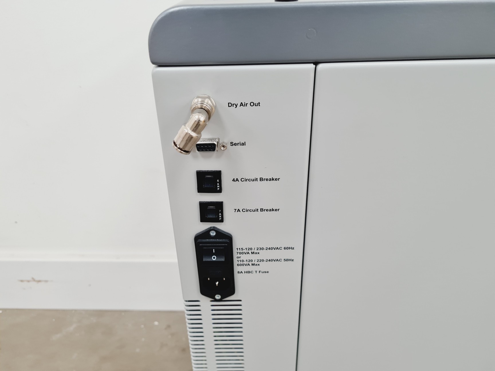 Image of Rigaku FR-E+ SuperBright Ultrahigh-intensity Microfocus Rotating Anode X-Ray S/R