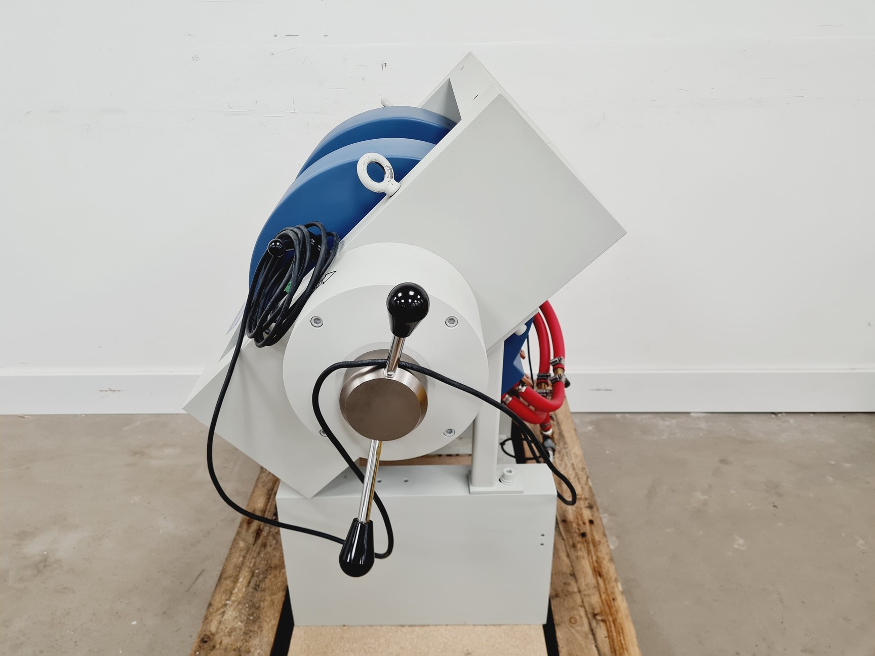 Image of LakeShore Cryotonics EM7-HV Electromagnet W/ Control Unit