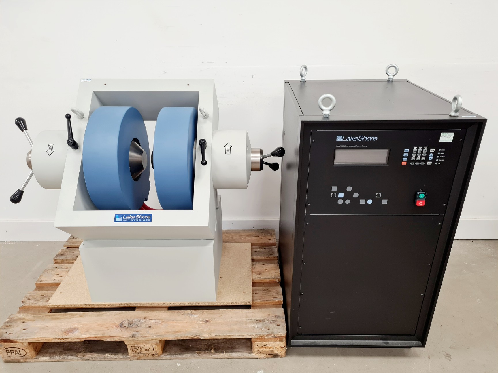 Image of LakeShore Cryotonics Model EM7-HV Electromagnet W Control Unit