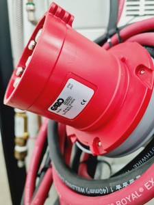 Thumbnail image of LakeShore Cryotonics Model EM7-HV Electromagnet W Control Unit