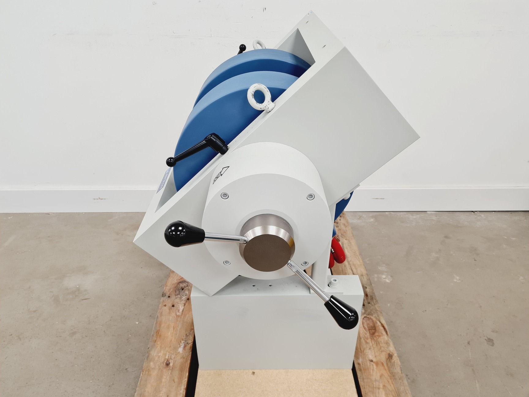 Image of LakeShore Cryotonics Model EM7-HV Electromagnet W Control Unit