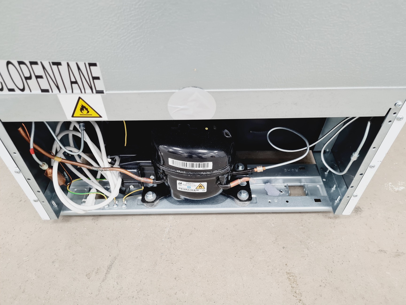 Image of LEC+ Model No. ISU1111 Laboratory Medical Freezer Lab