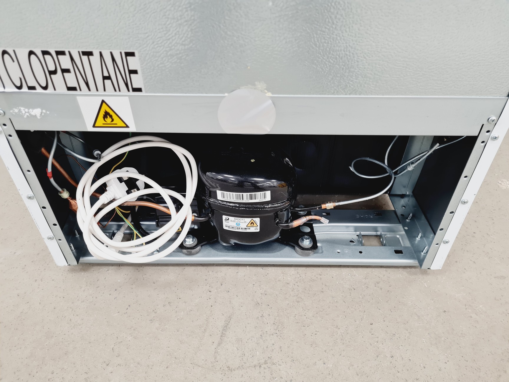 Image of LEC+ Model Type ISU1111 Laboratory Medical Freezer -20 Lab