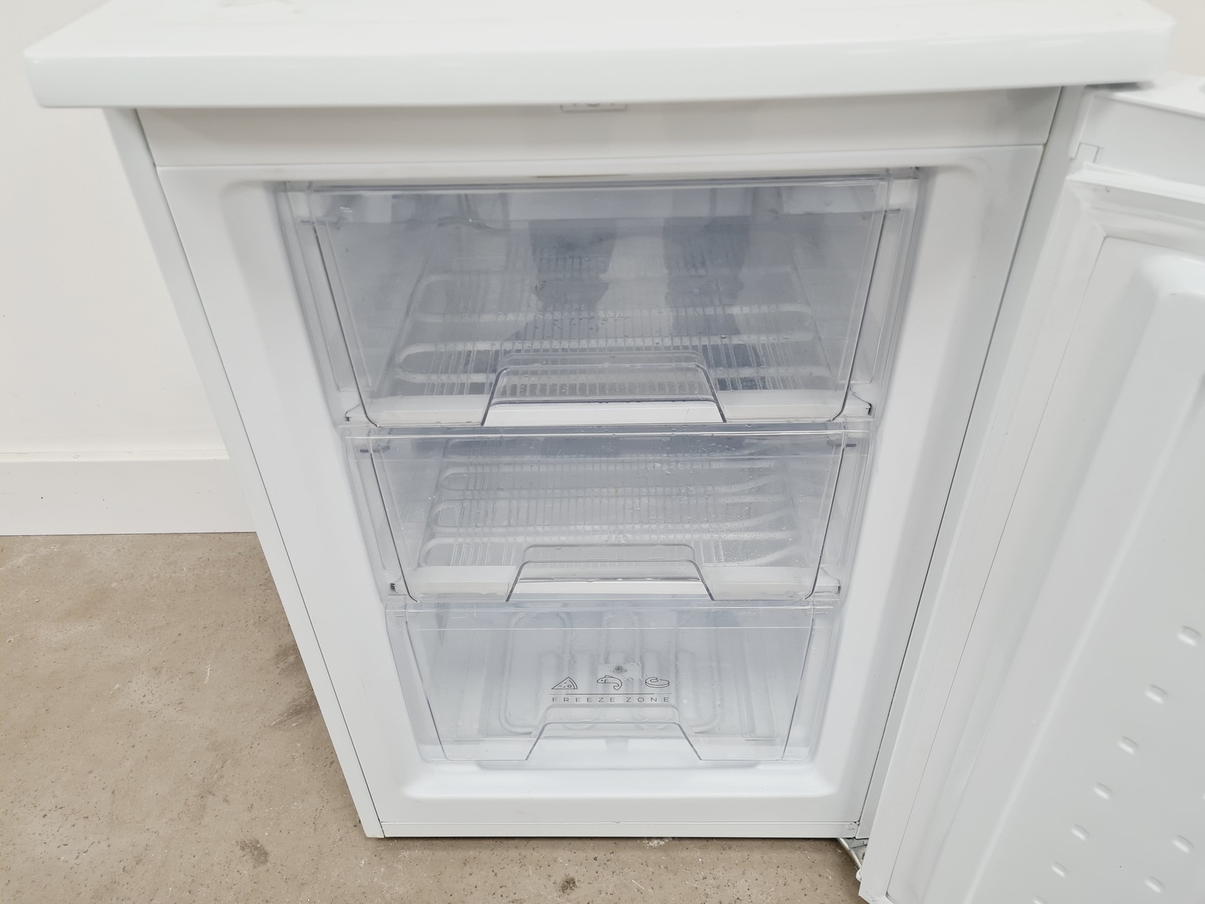 Image of LEC+ Model Type ISU1111 Laboratory Medical Freezer -20 Lab