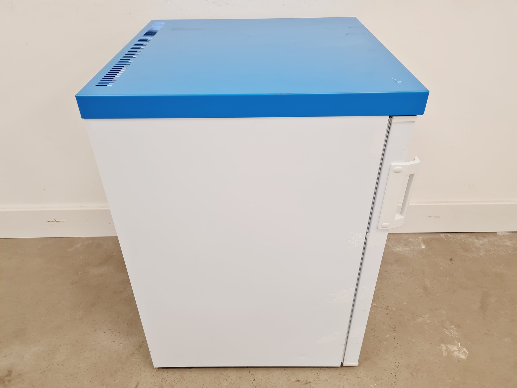 Image of Labcold Model Type RLVF0417 Sparkfree Underbench Freezer Lab