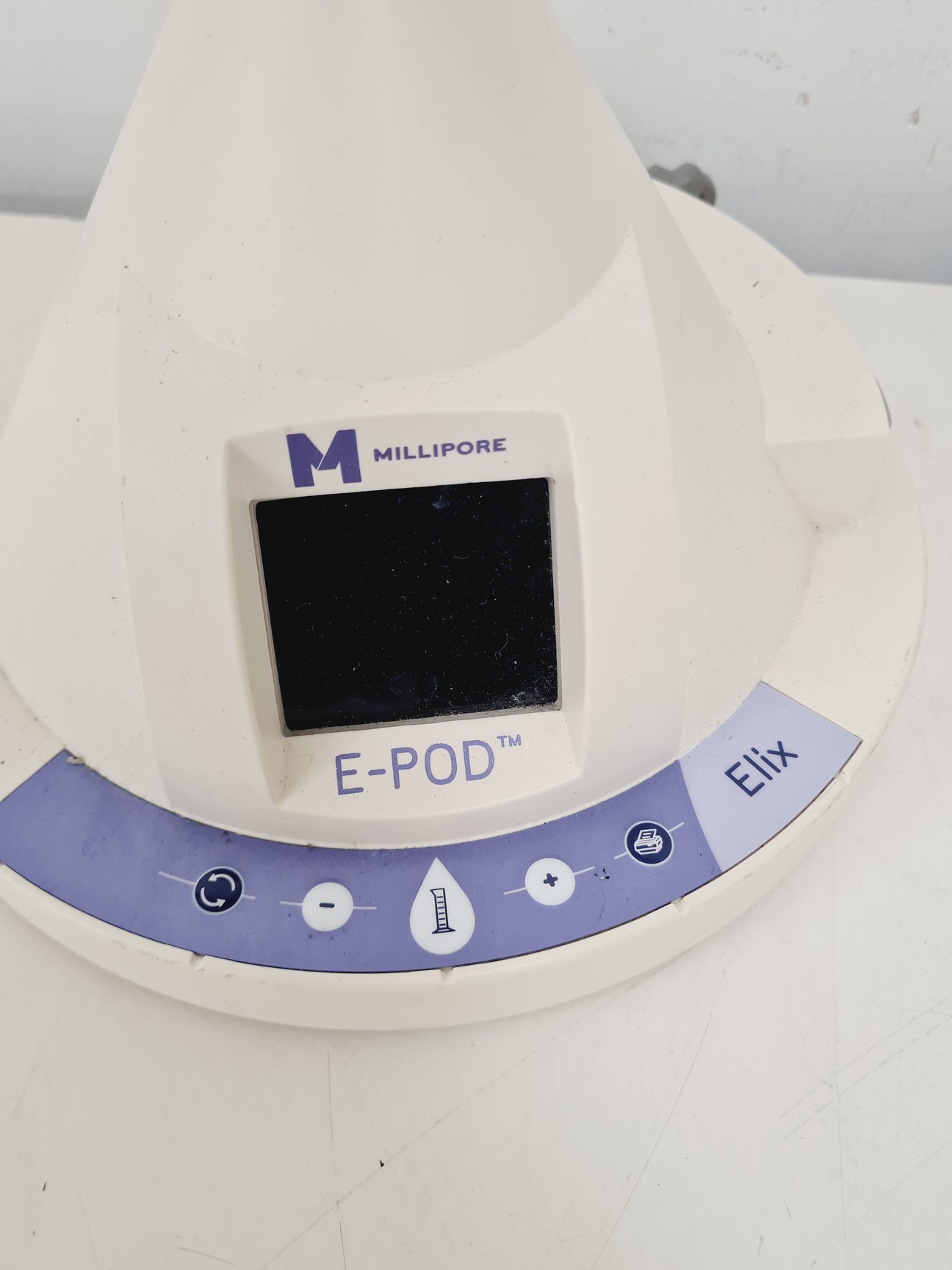 Image of Elix Advantage 5 Water Purification System + Millipore 60 Litre PE060 Tank Lab