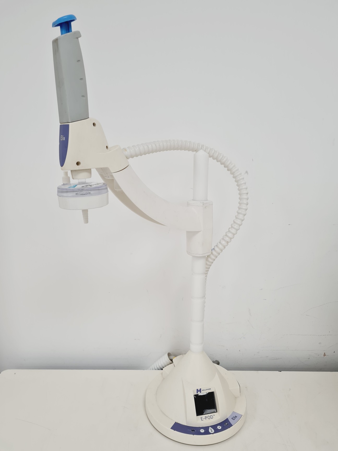 Image of Elix Advantage 5 Water Purification System + Millipore 60 Litre PE060 Tank Lab