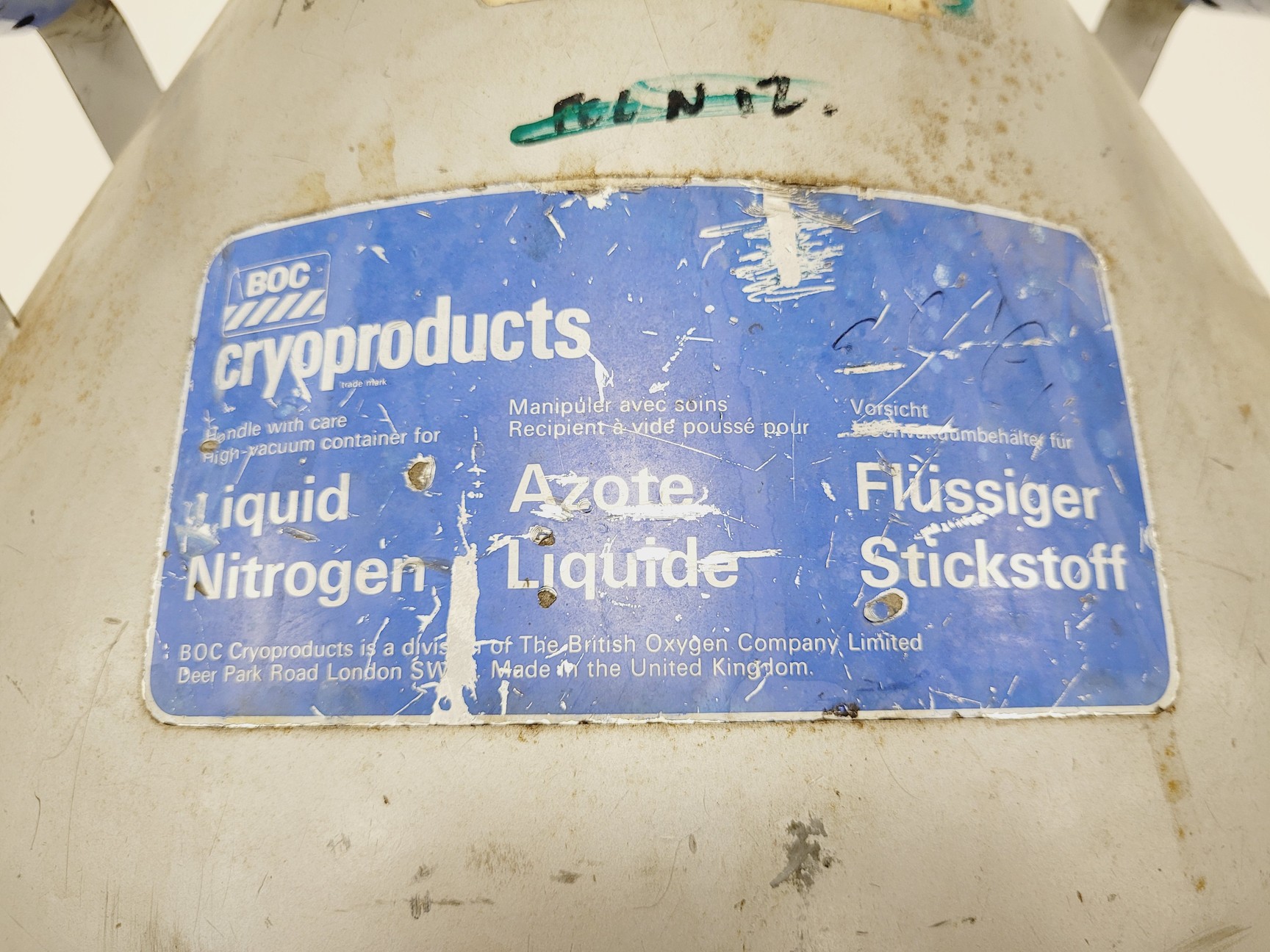 Image of BOC Cryoproducts Liquid Nitrogen Dewar with Trolley