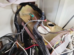 Thumbnail image of Hitachi S-520 Scanning Electron Microscope System - Spares/Repair Lab