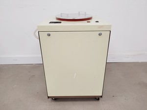 Thumbnail image of Hitachi S-520 Scanning Electron Microscope System - Spares/Repair Lab