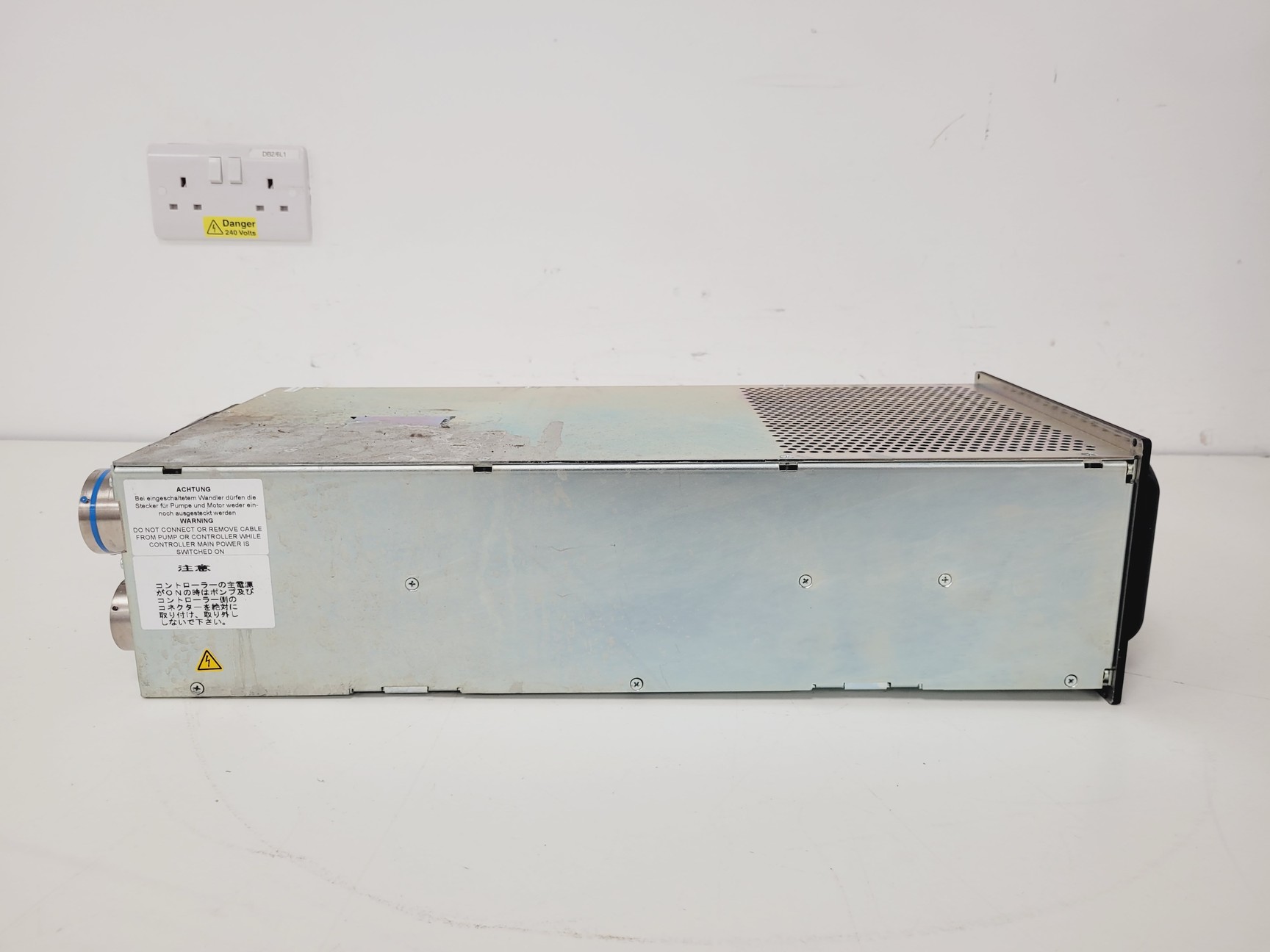 Image of Amco Modular Enclosures Cabinet SVT Associates Molecular Beam Epitaxy 