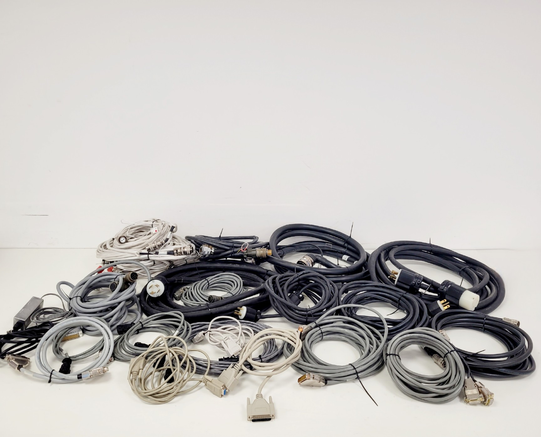 Image of  SVT Associates Molecular Beam Epitaxy System Controller Oerlikon Lab