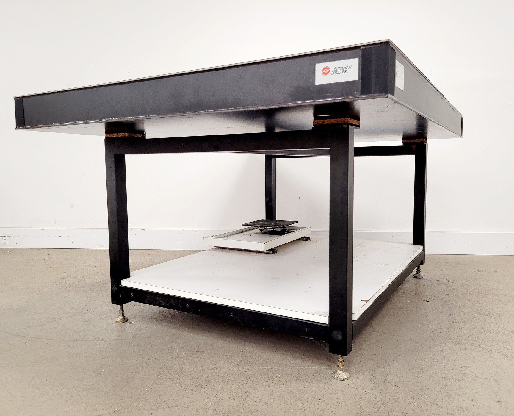 Image of Beckman Coulter Bespoke MoFlo Optical Table Bench Imperial 153x122x80cm (LxWxH)