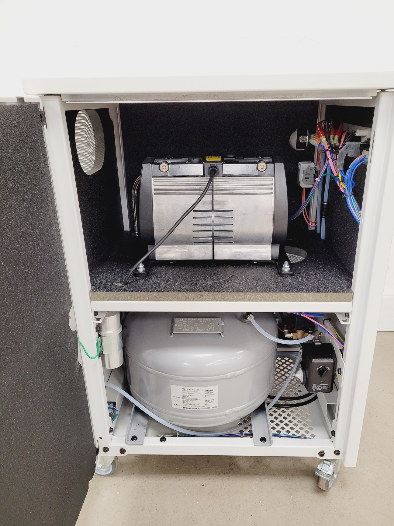Image of Jun-Air Oil Free Compressor Type - OF302-25MQ 