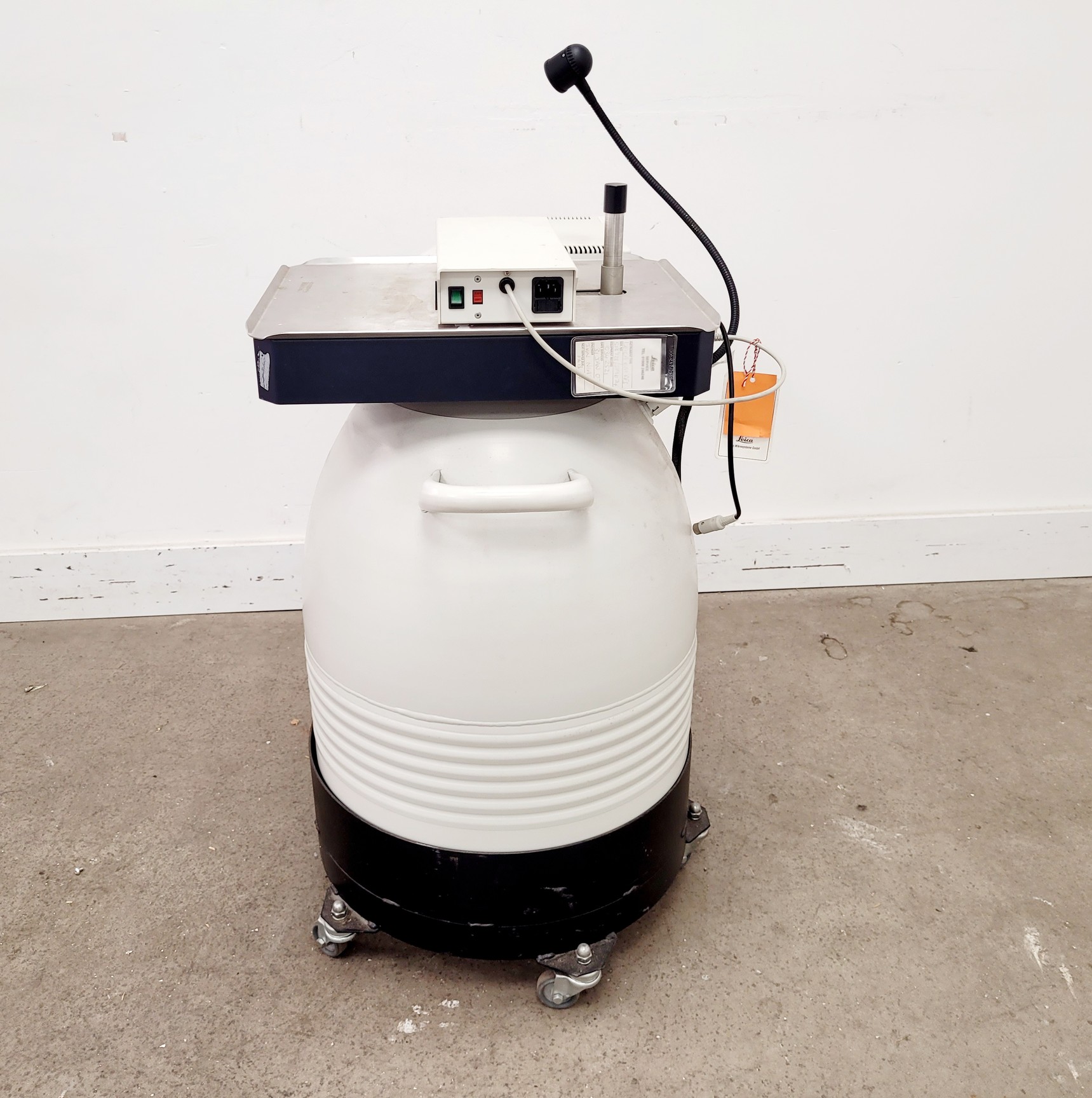 Image of LEICA EM-AFS Low Temperature Embedding System Type: 702701 w/EMUV & Dewar